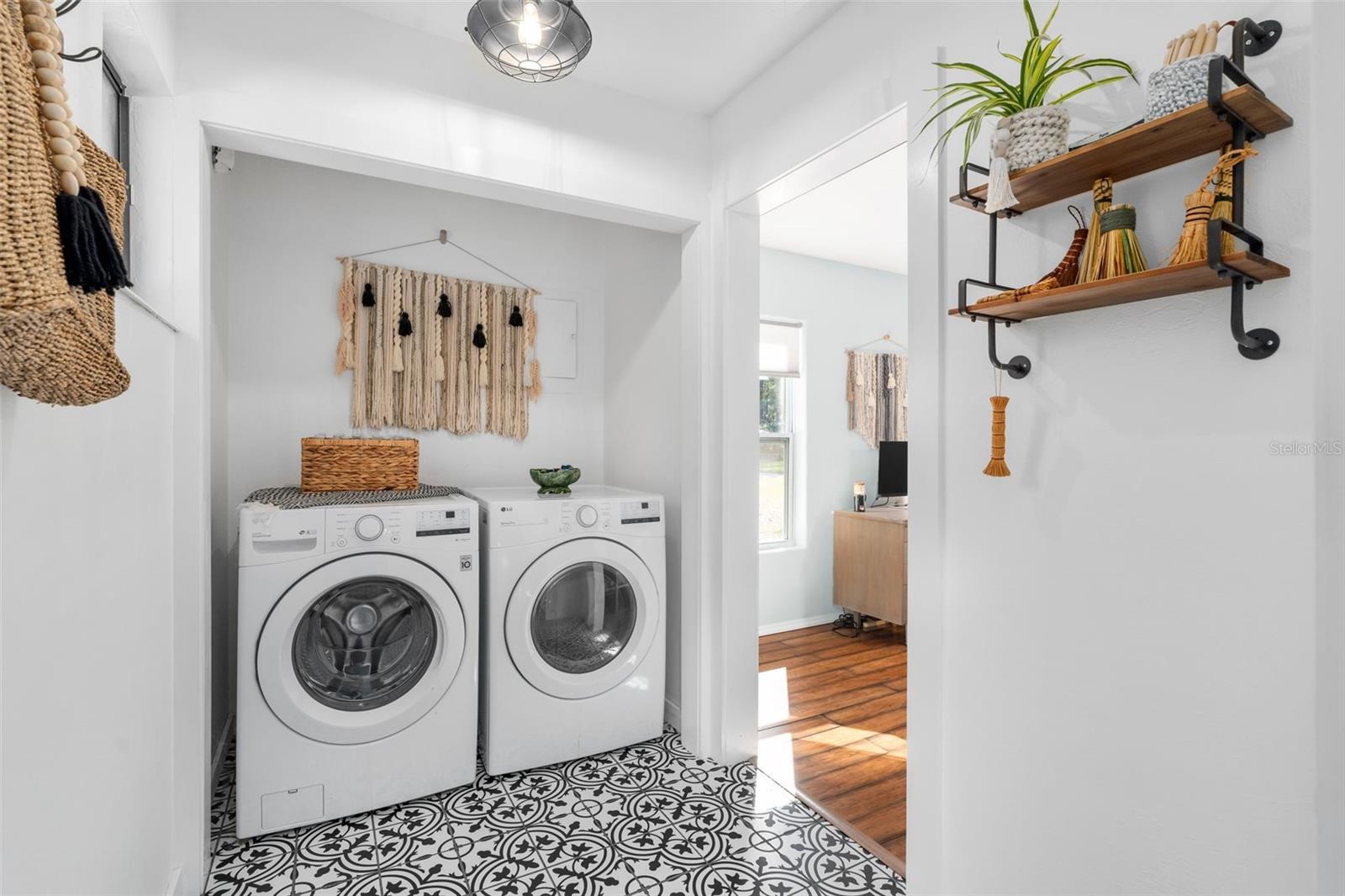 Image 20 of 31 For 4347 30th Terrace