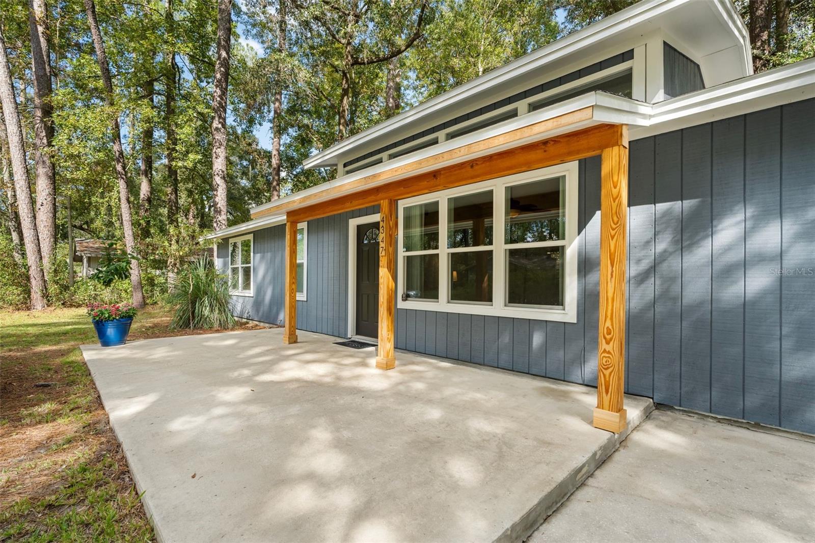 Image 3 of 31 For 4347 30th Terrace