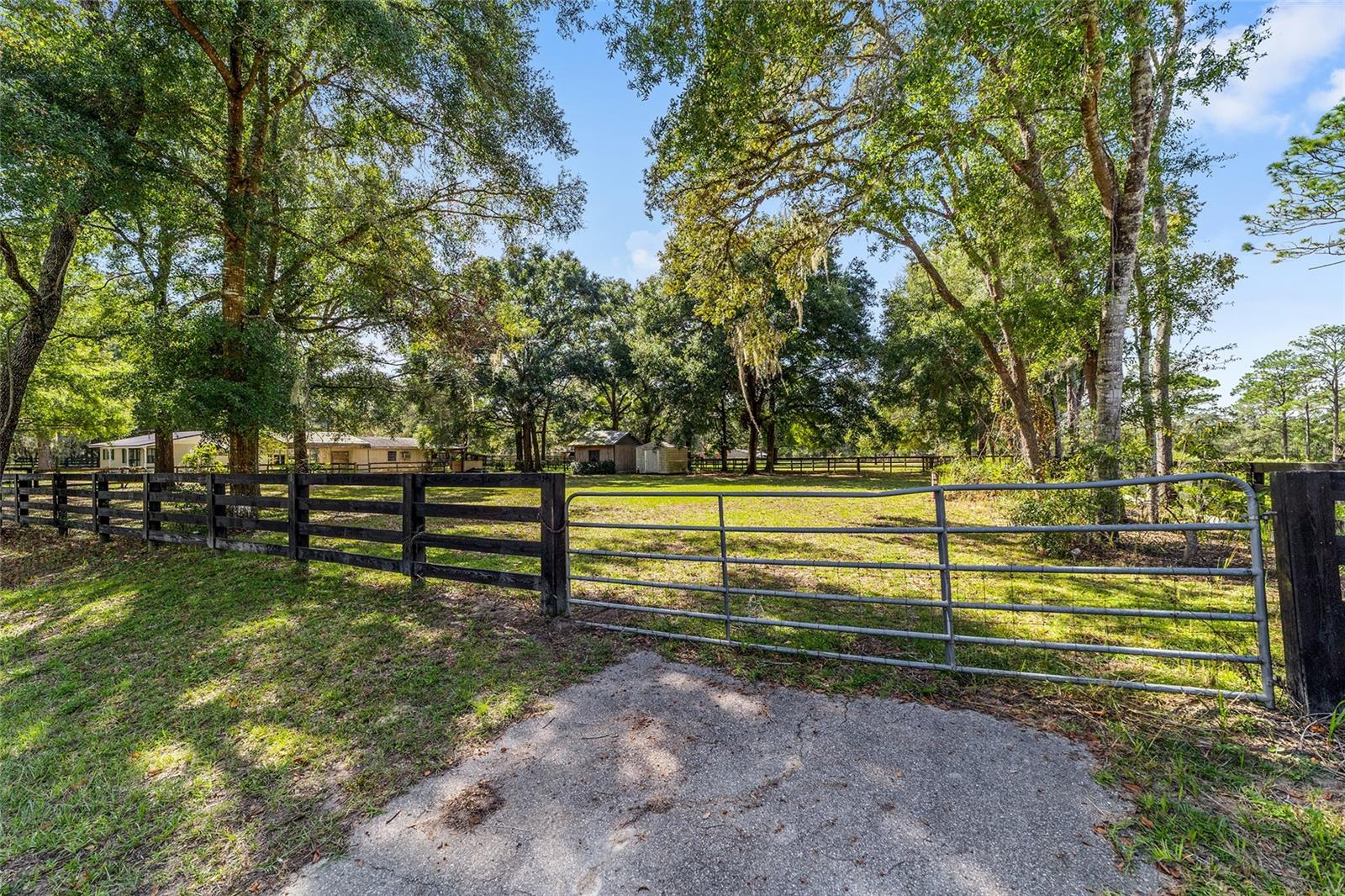 Image 6 of 7 For  159th Court 