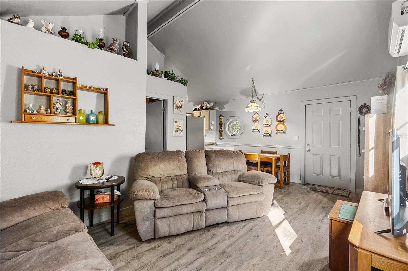 Image 10 of 41 For 7417 6th Street