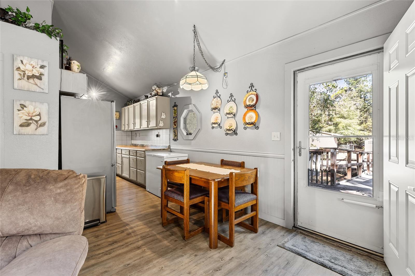 Image 7 of 41 For 7417 6th Street