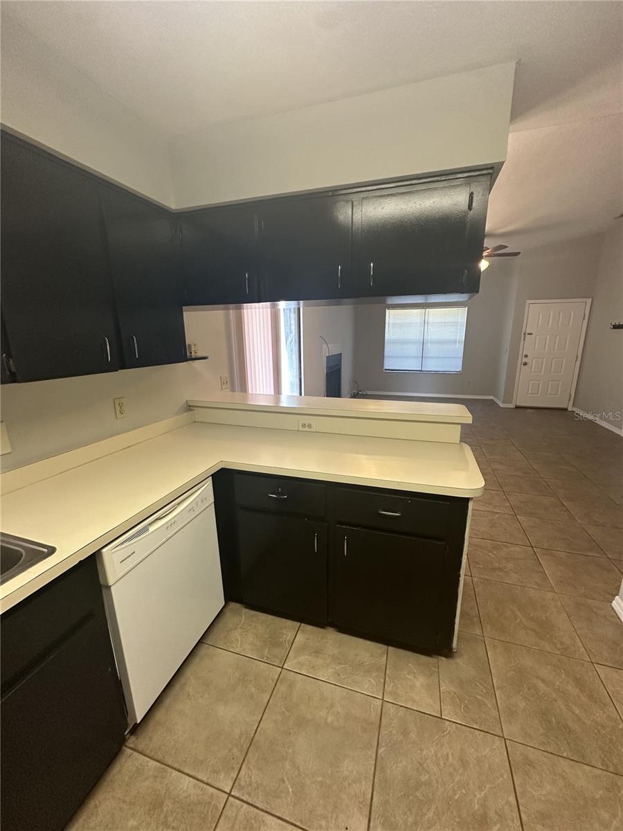 Image 19 of 38 For 2959 39th Avenue 0