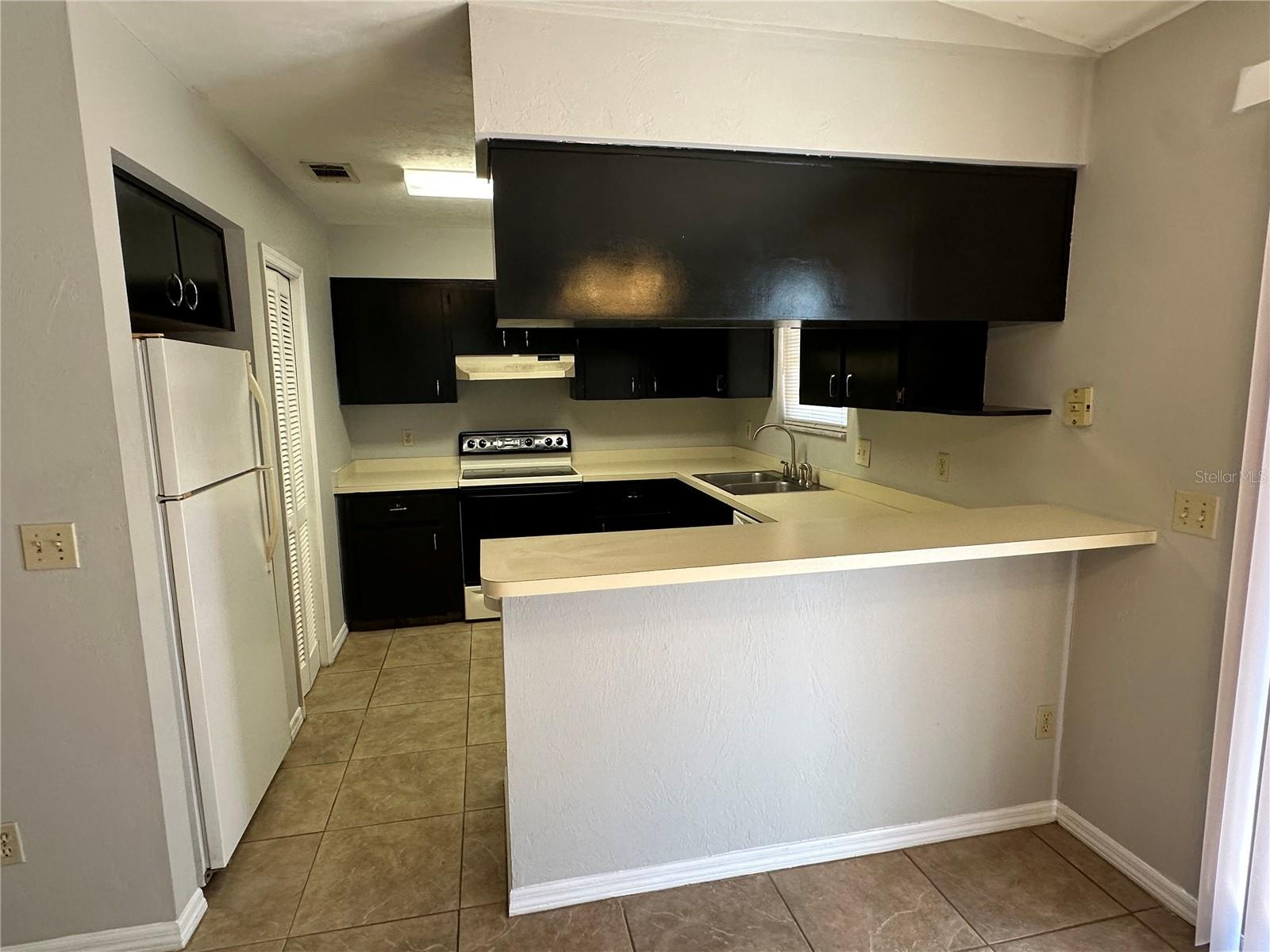 Image 8 of 38 For 2959 39th Avenue 0