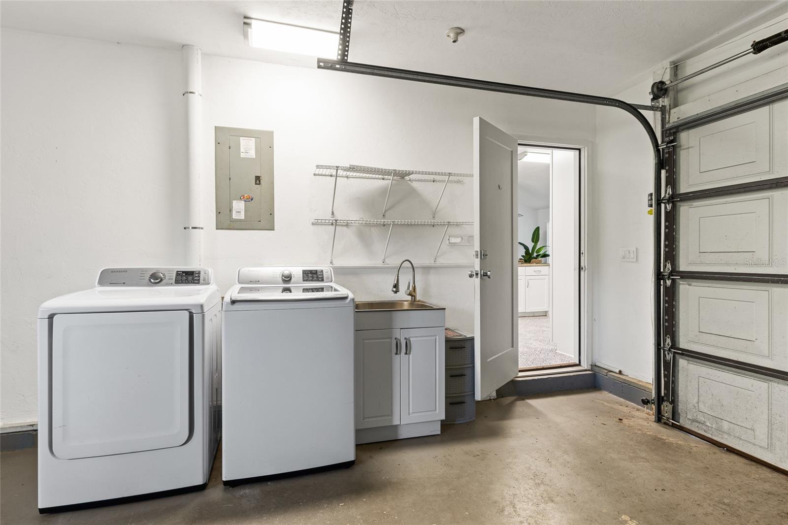 Image 23 of 33 For 6009 53rd Terrace