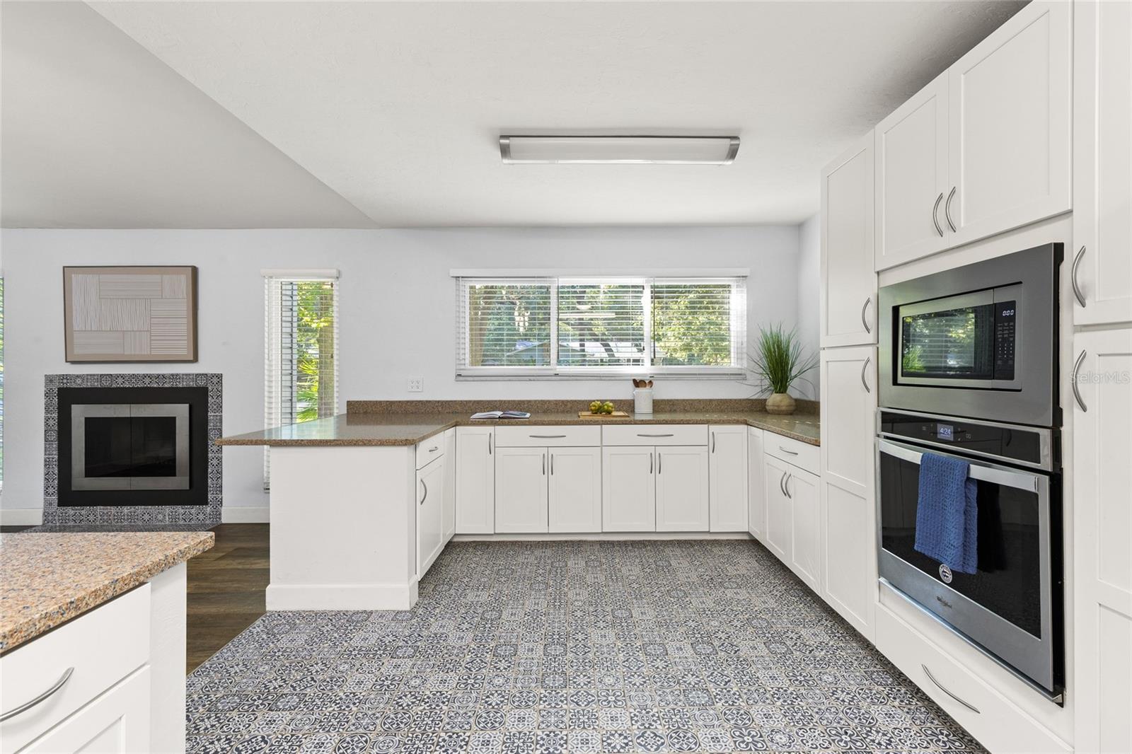 Image 9 of 33 For 6009 53rd Terrace