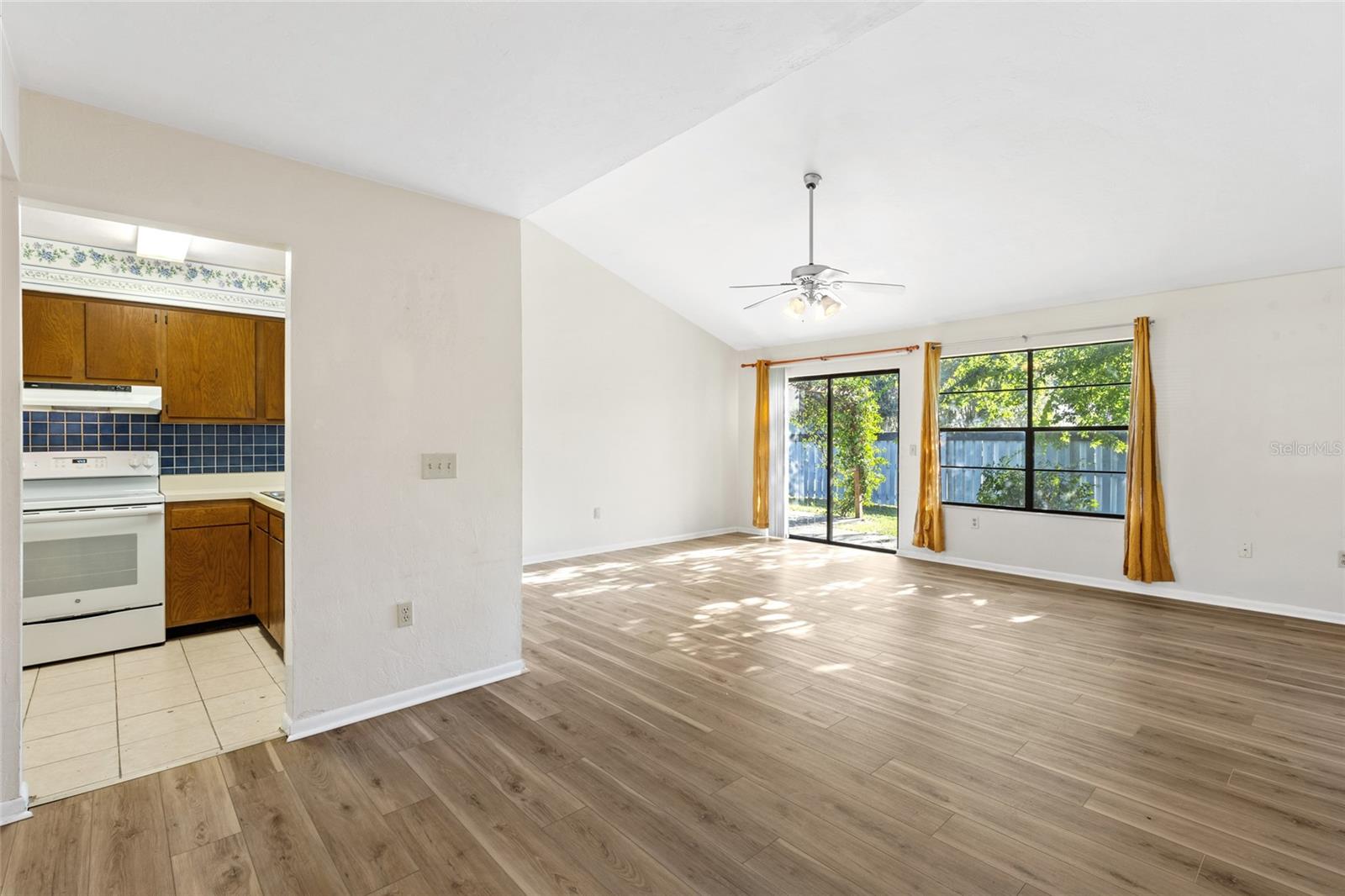 Image 3 of 17 For 4345 20th Lane