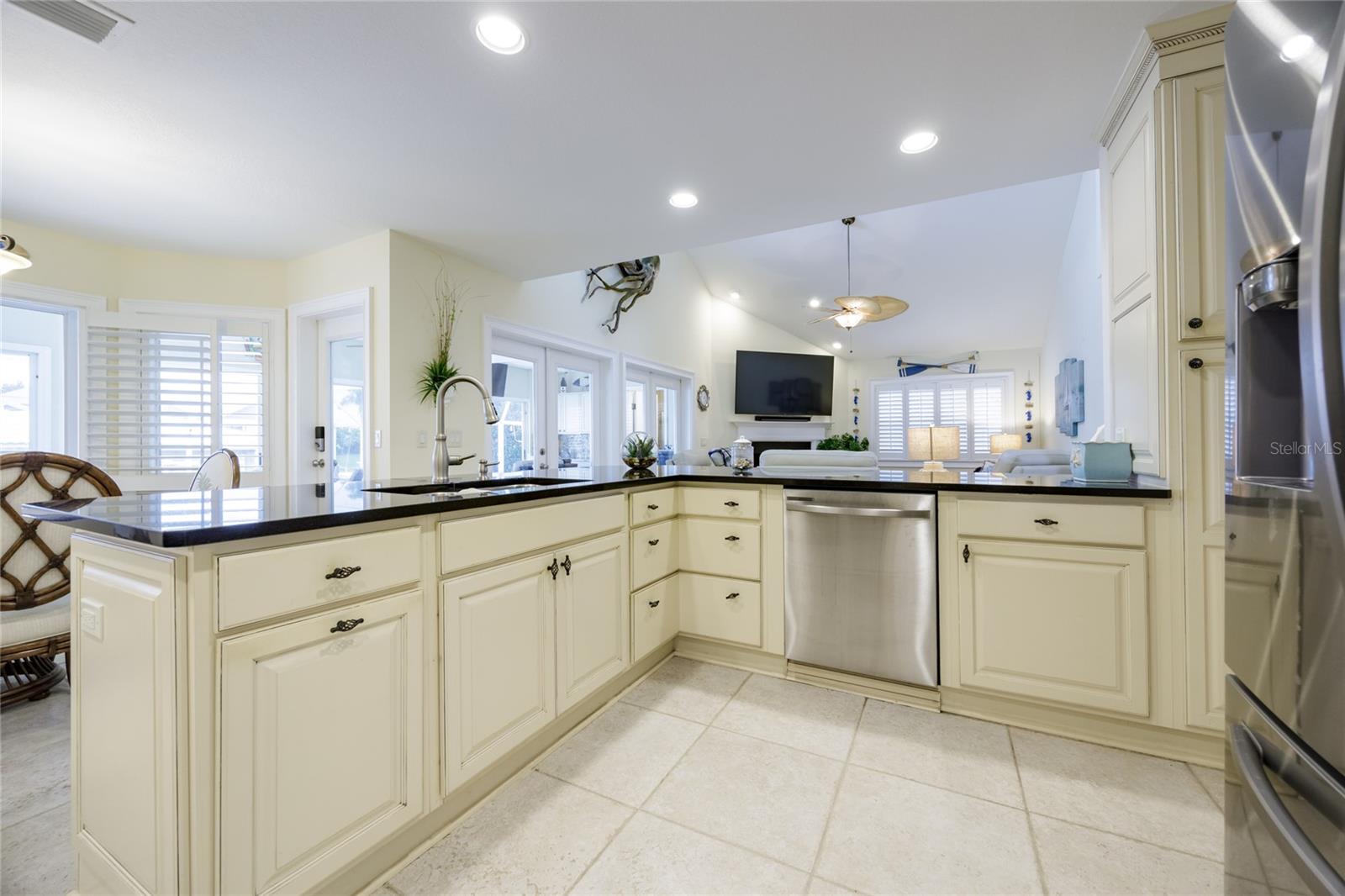 Image 10 of 68 For 14 Cedarwood Ct