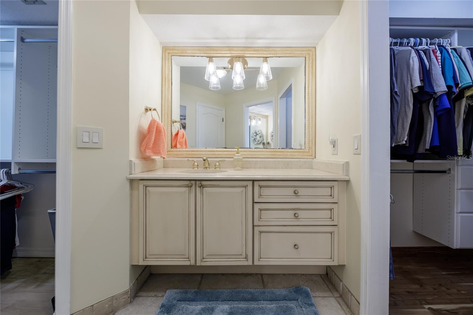 Image 28 of 68 For 14 Cedarwood Ct