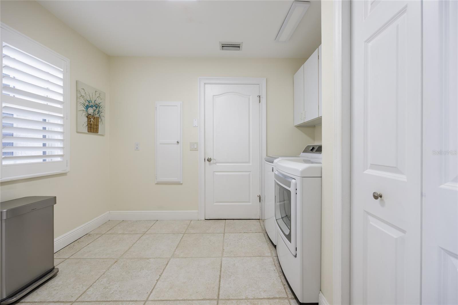 Image 53 of 68 For 14 Cedarwood Ct