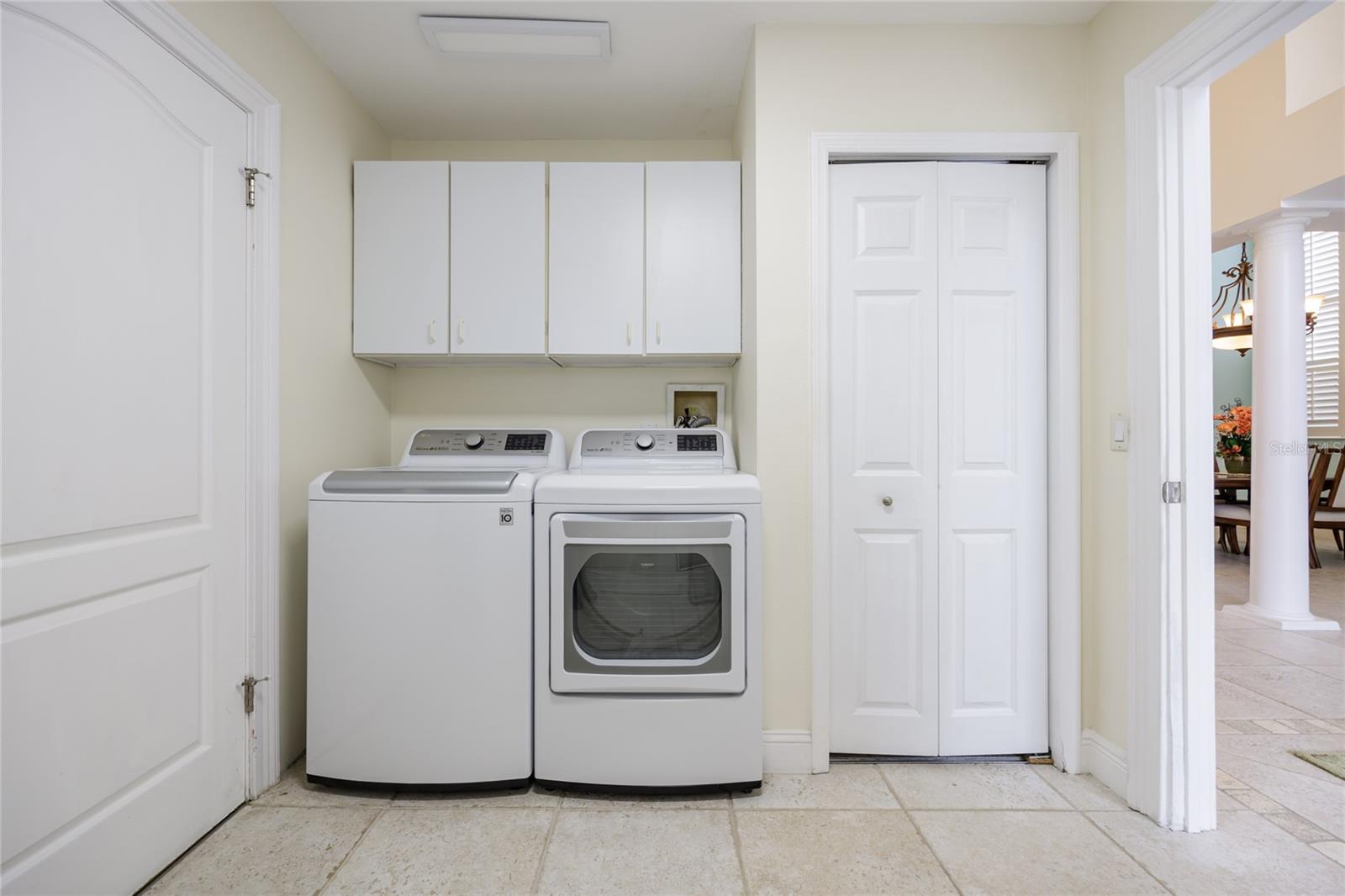 Image 54 of 68 For 14 Cedarwood Ct