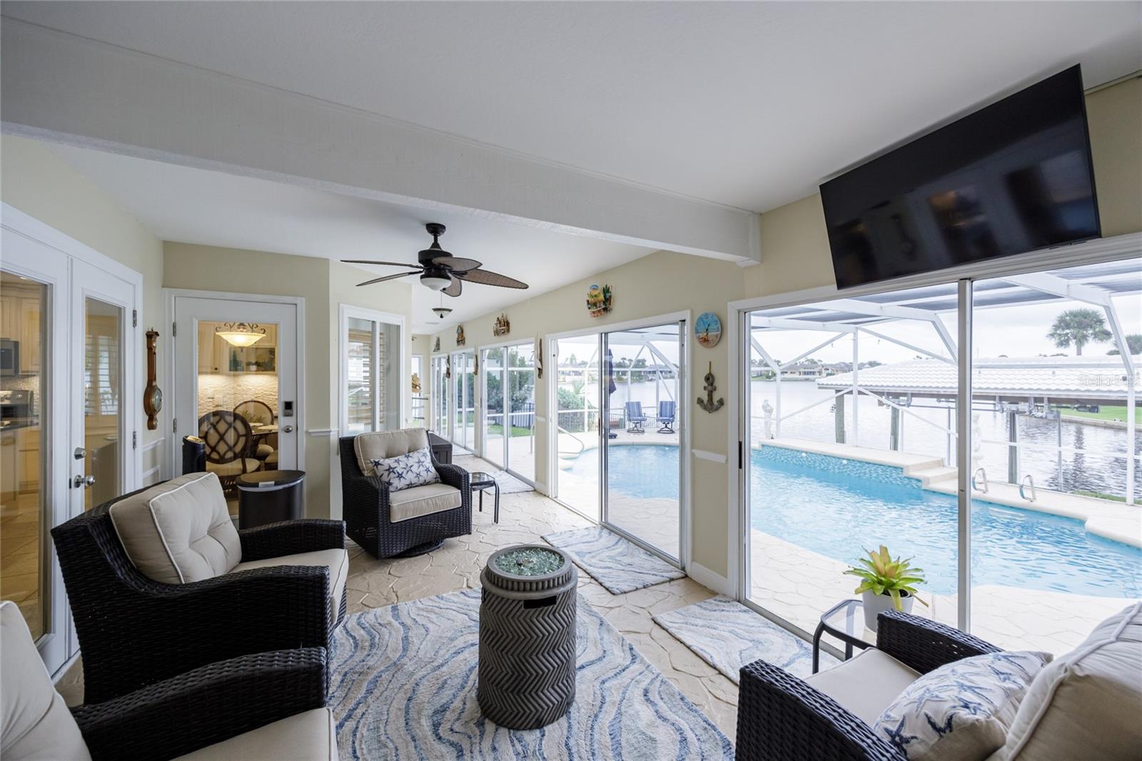 Image 55 of 68 For 14 Cedarwood Ct