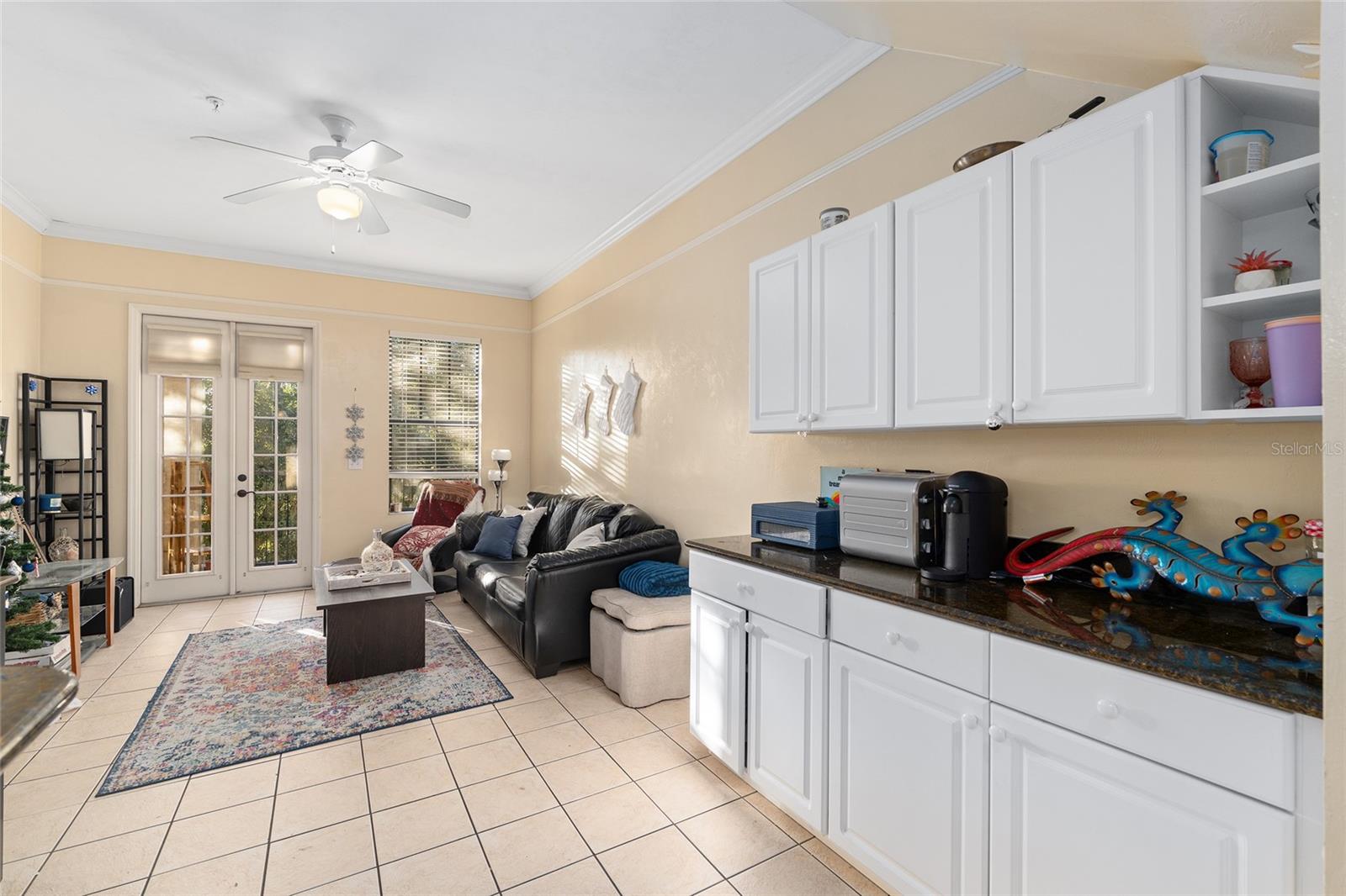 Image 12 of 38 For 1418 3rd Avenue 303