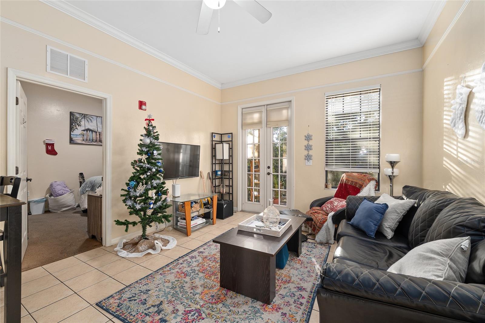 Image 15 of 38 For 1418 3rd Avenue 303