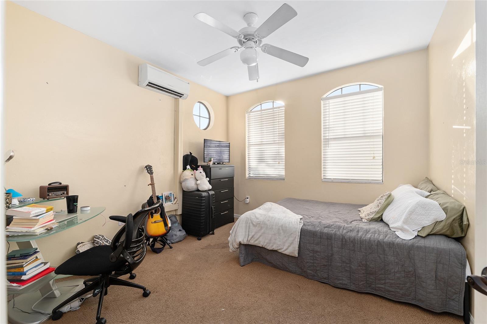 Image 28 of 38 For 1418 3rd Avenue 303