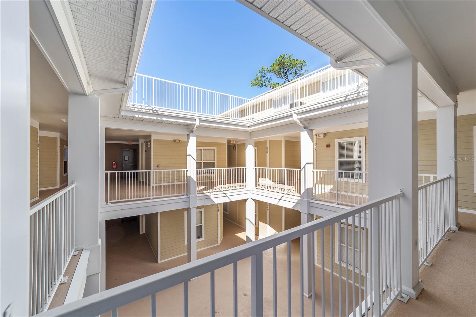 Image 4 of 32 For 1500 4th Avenue 310