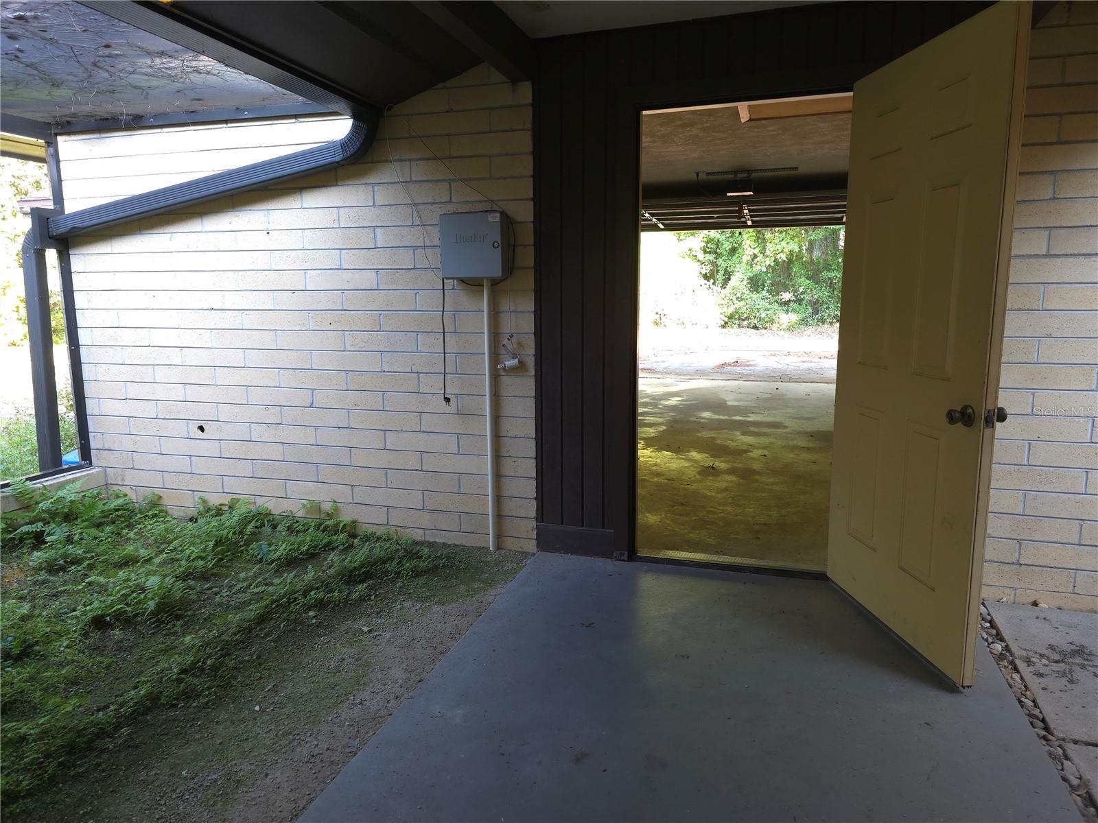 Image 23 of 70 For 6706 18 Avenue