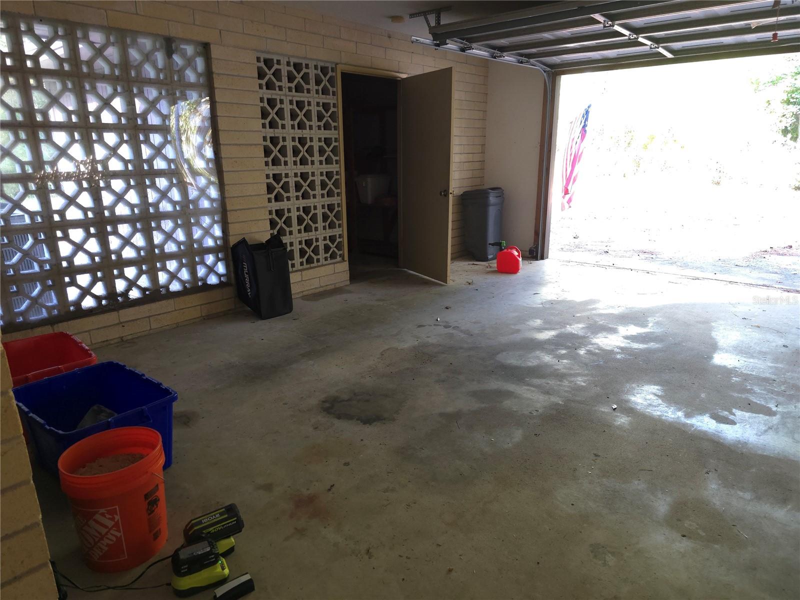 Image 24 of 70 For 6706 18 Avenue