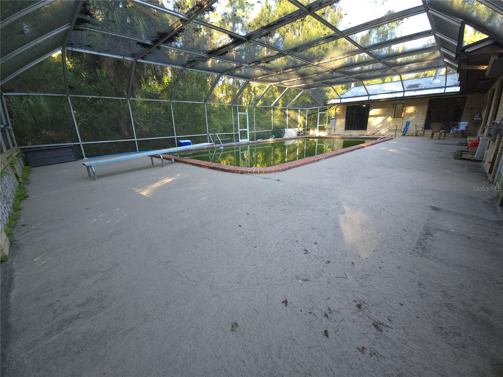 Image 30 of 70 For 6706 18 Avenue