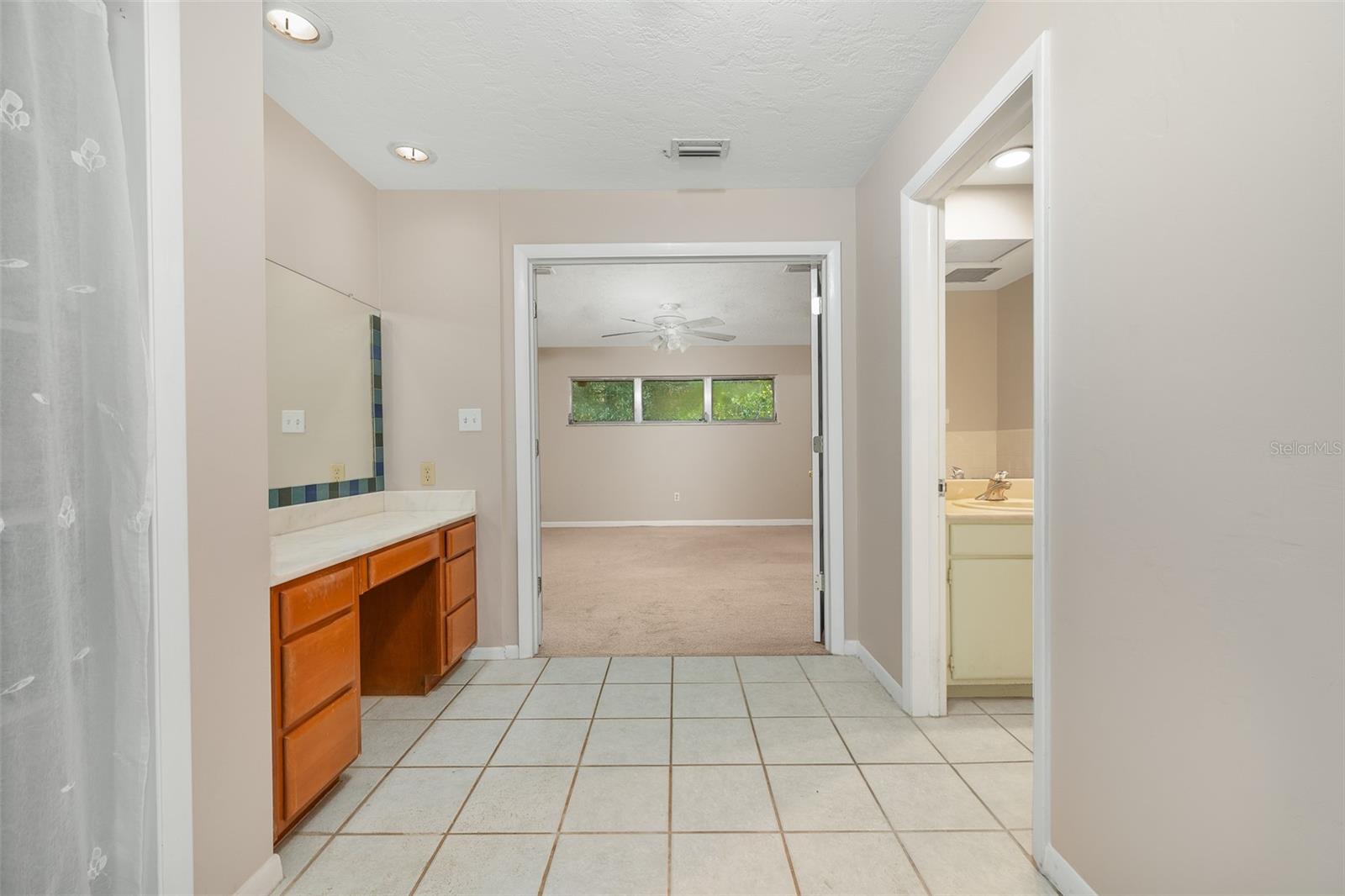 Image 34 of 70 For 6706 18 Avenue