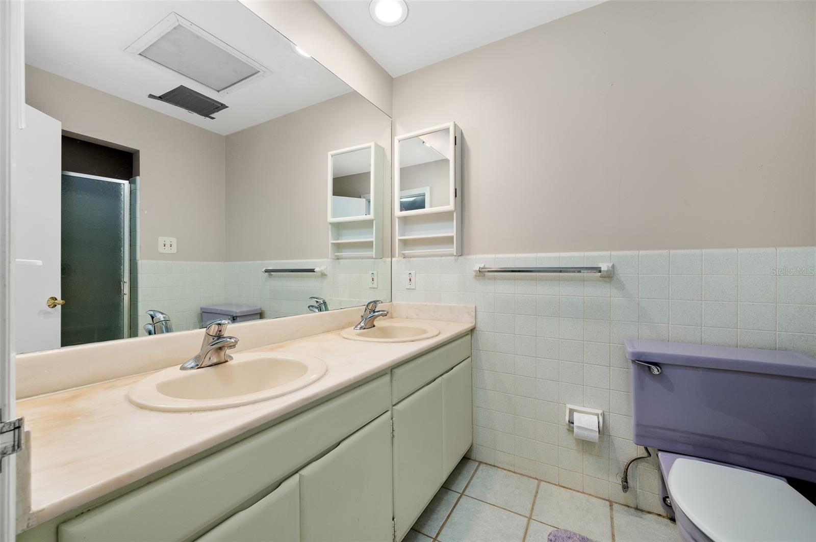 Image 35 of 70 For 6706 18 Avenue