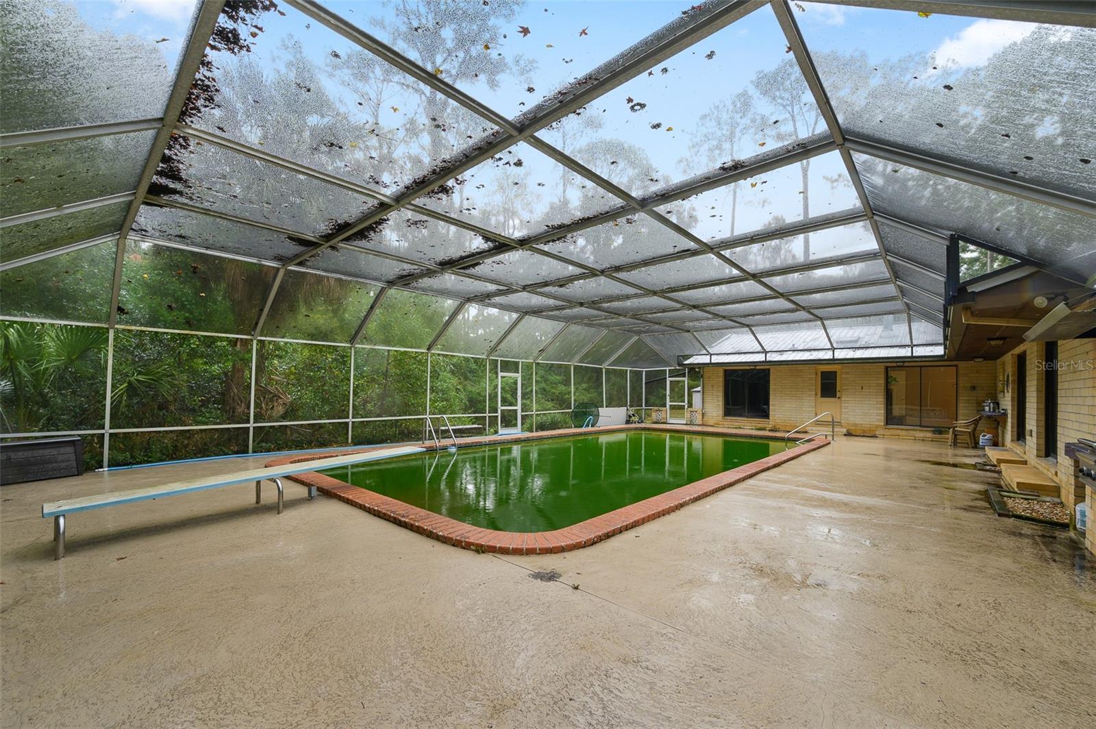 Image 47 of 70 For 6706 18 Avenue