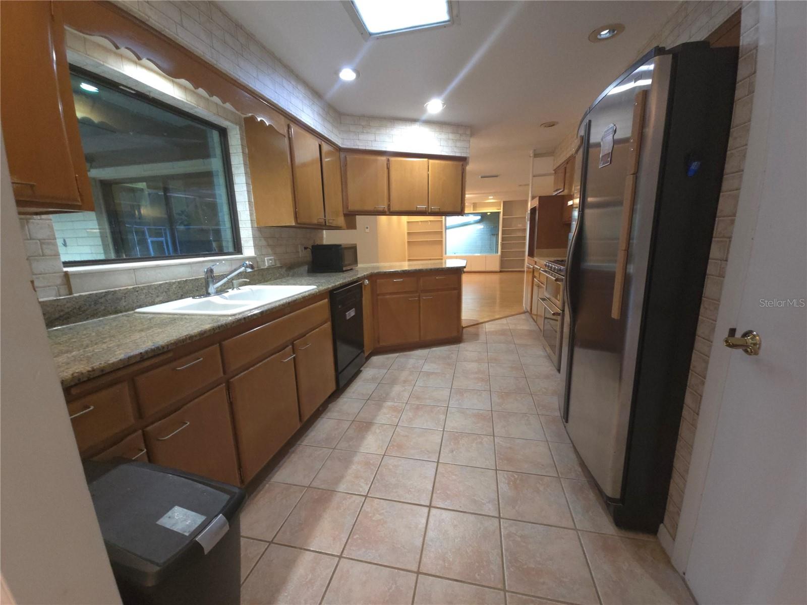 Image 8 of 70 For 6706 18 Avenue