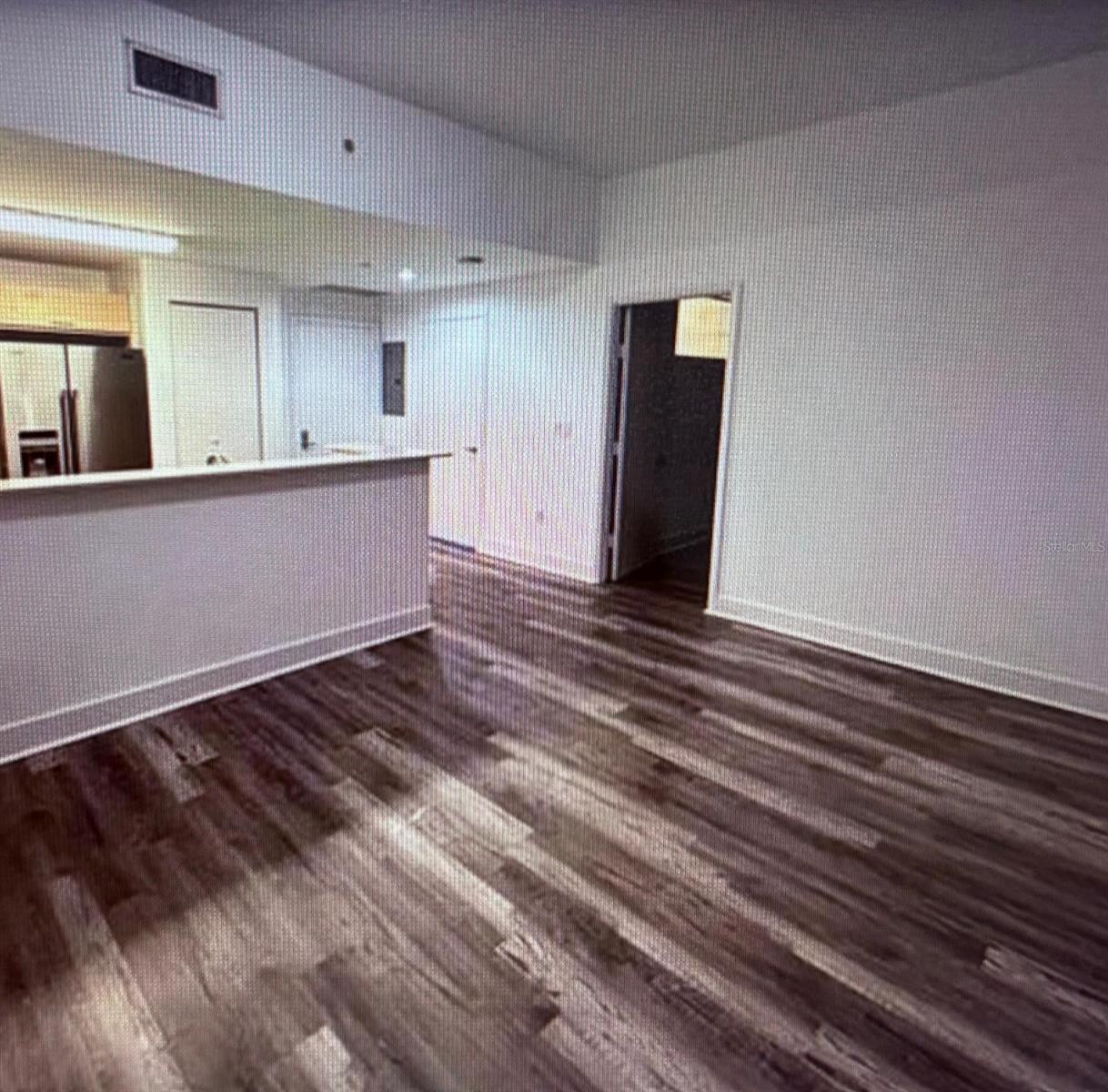 Image 10 of 16 For 350 24th Street 514