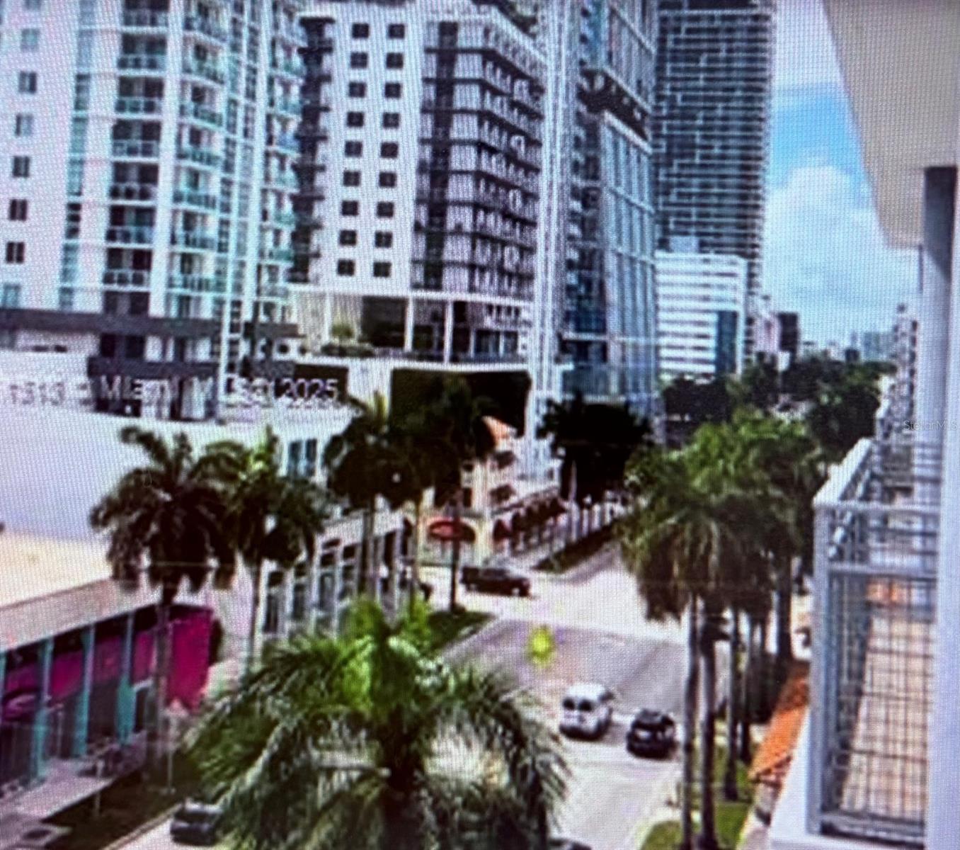 Image 4 of 16 For 350 24th Street 514