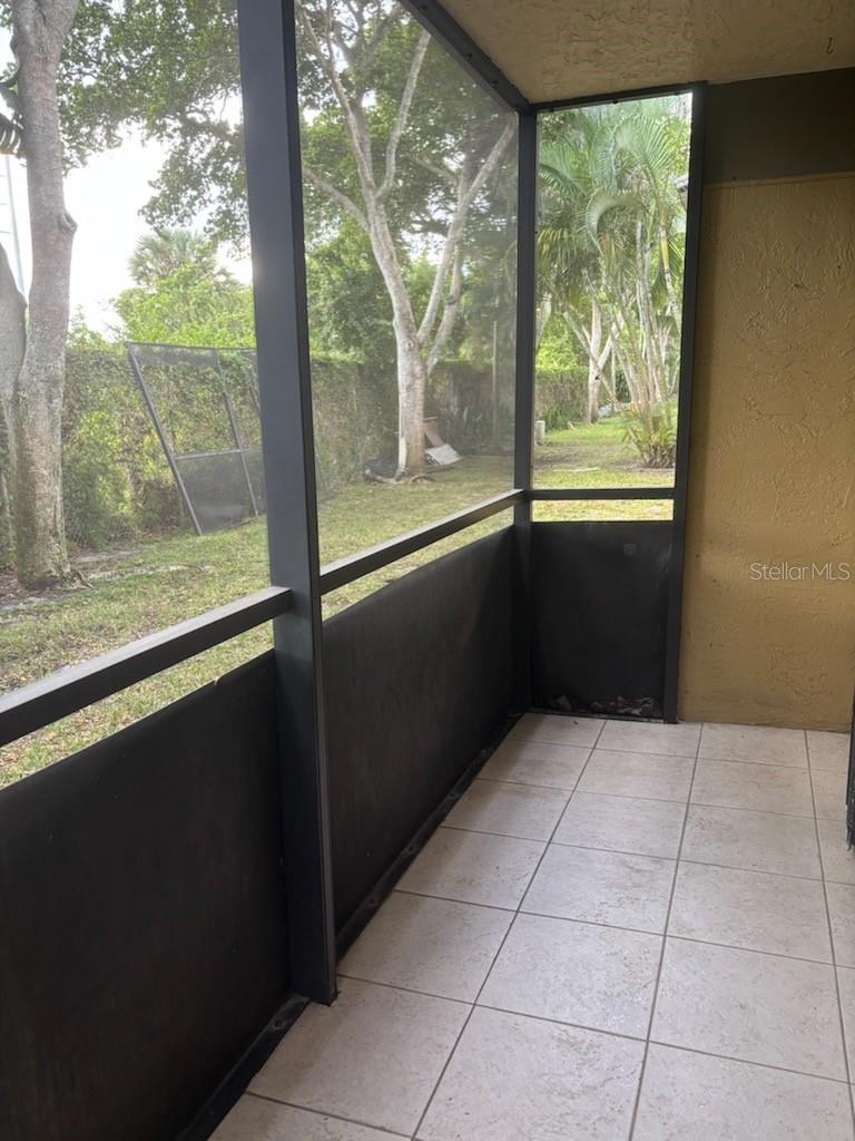 Image 15 of 15 For 588 Trace Circle 102