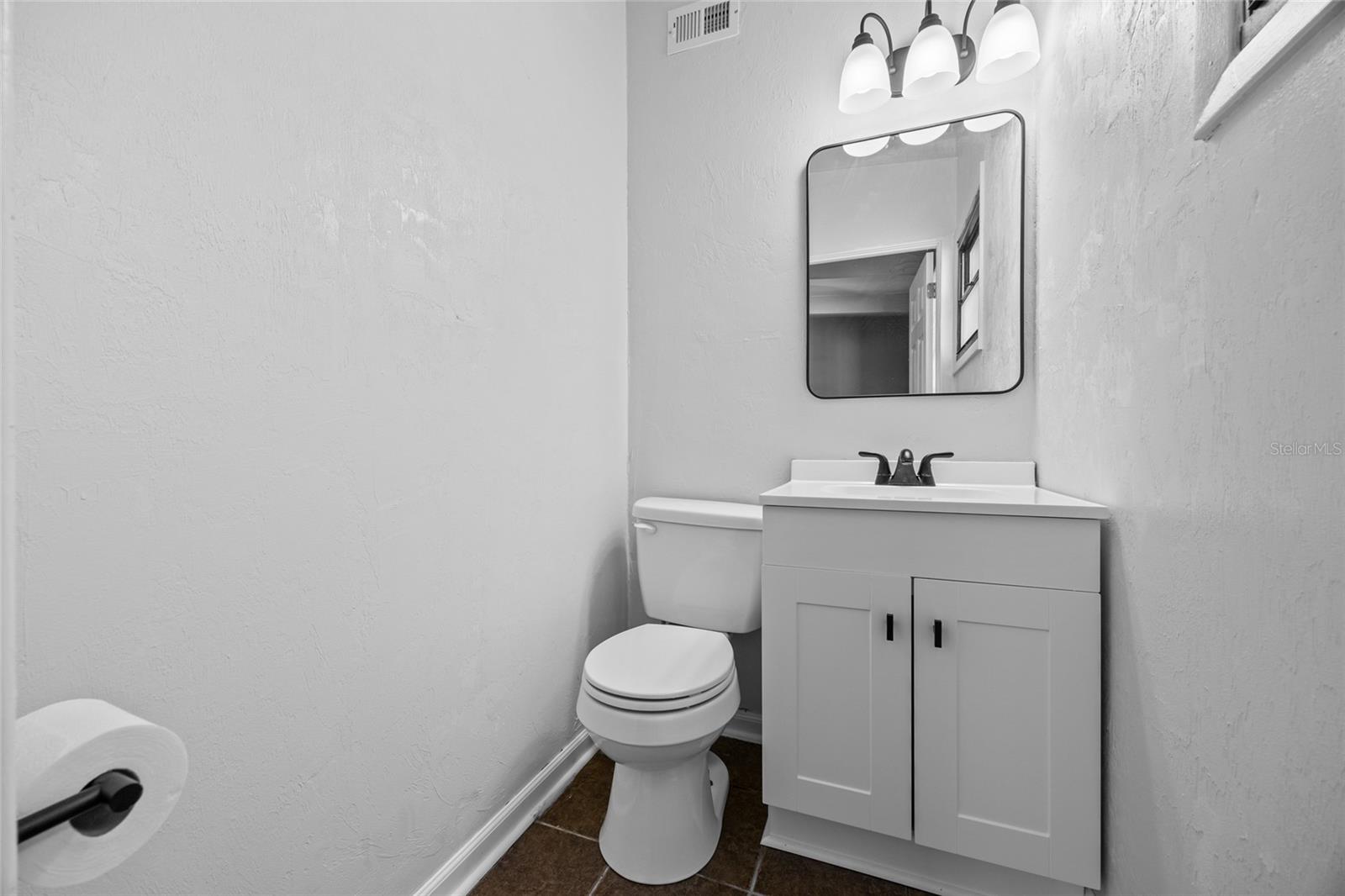 Image 14 of 24 For 3003 11th Drive