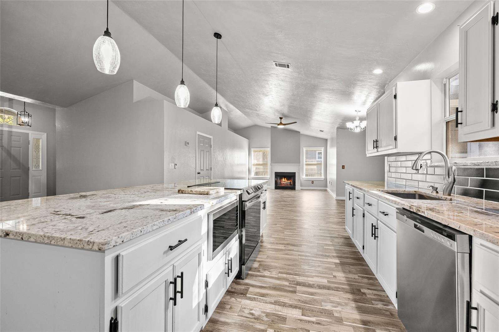 Image 10 of 37 For 8045 63rd Lane