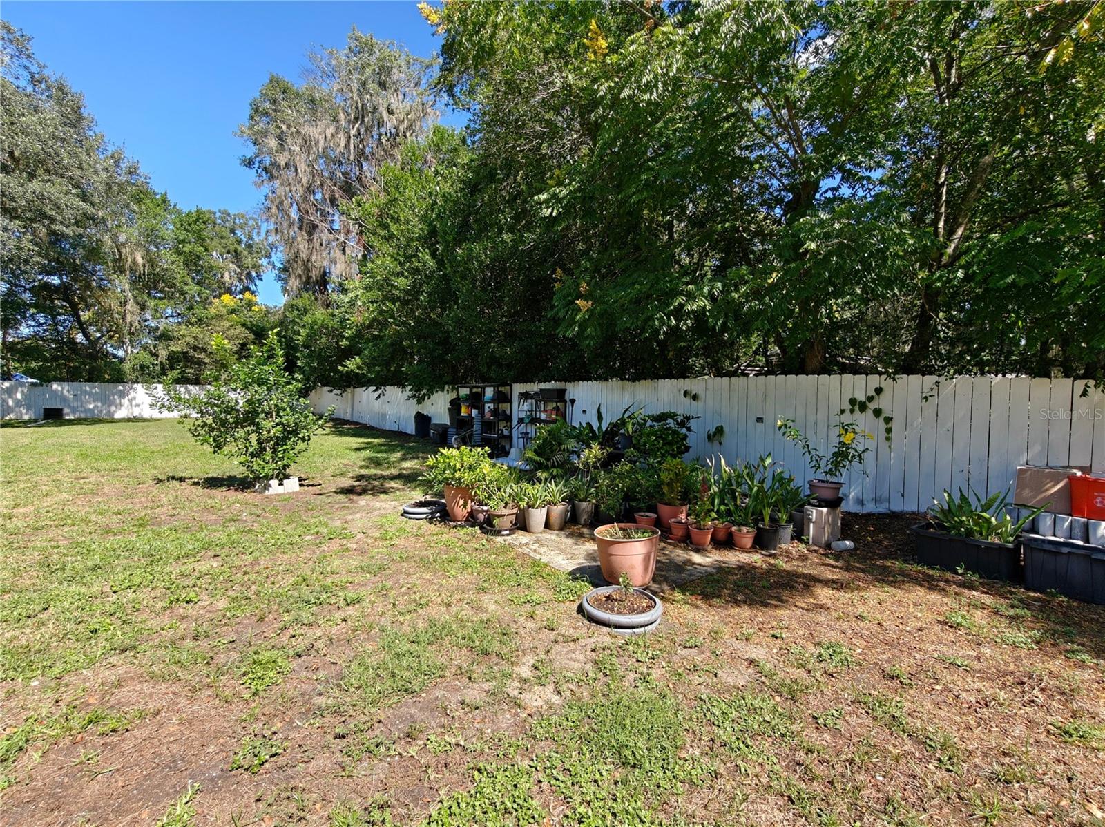 Image 16 of 19 For 2305 Nw 48th Terrace W