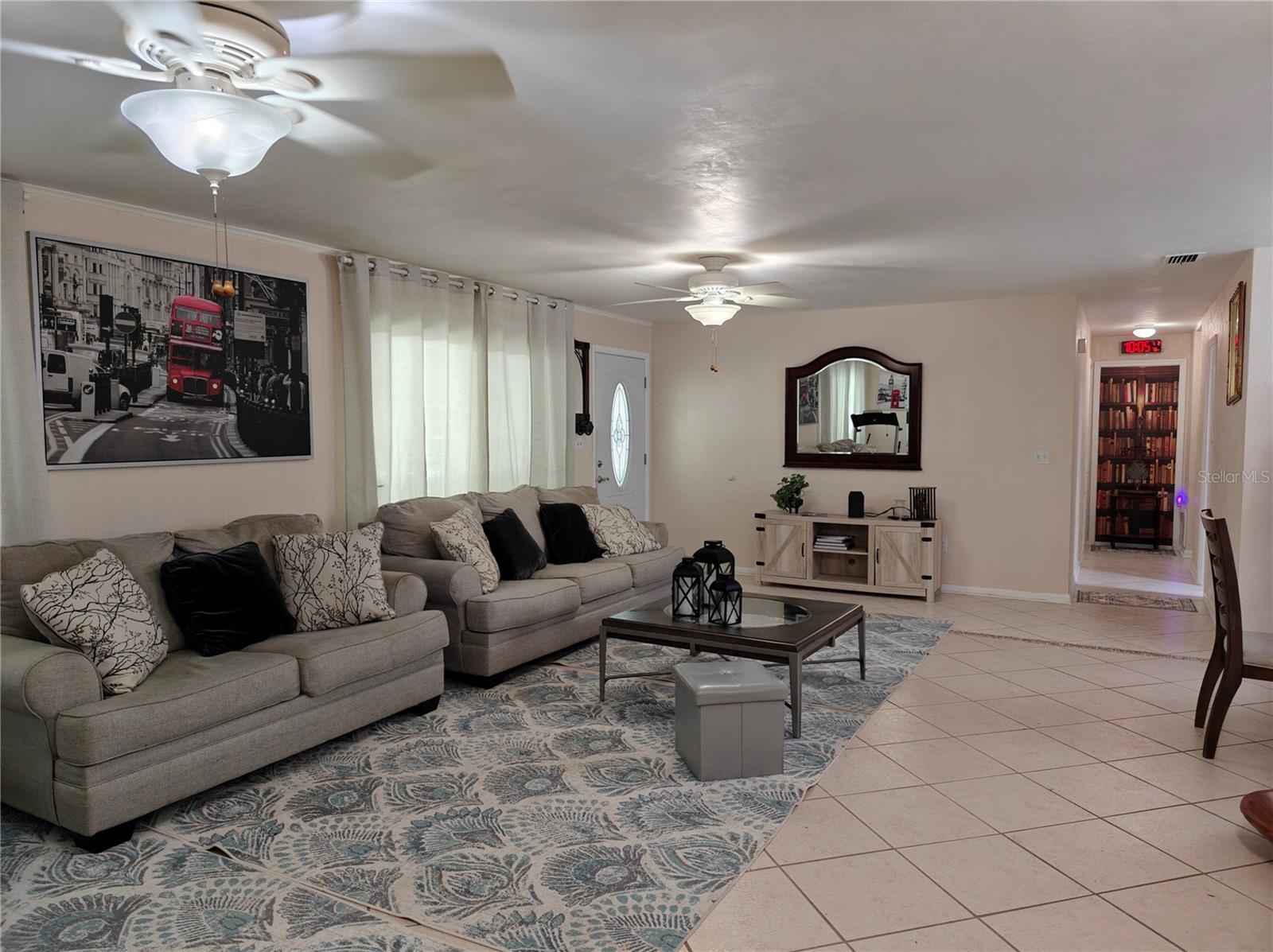 Image 4 of 19 For 2305 Nw 48th Terrace W