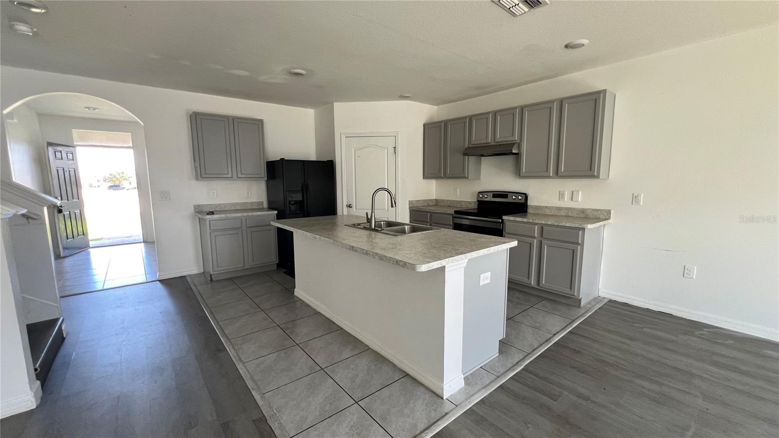 Image 4 of 15 For 626 Squires Grove Drive