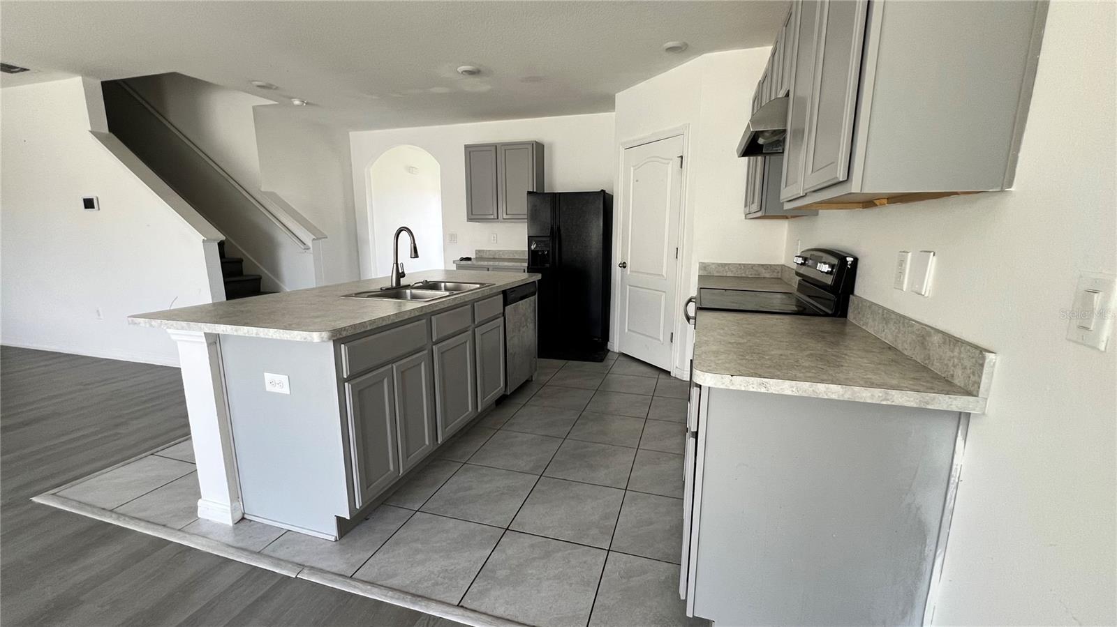 Image 5 of 15 For 626 Squires Grove Drive