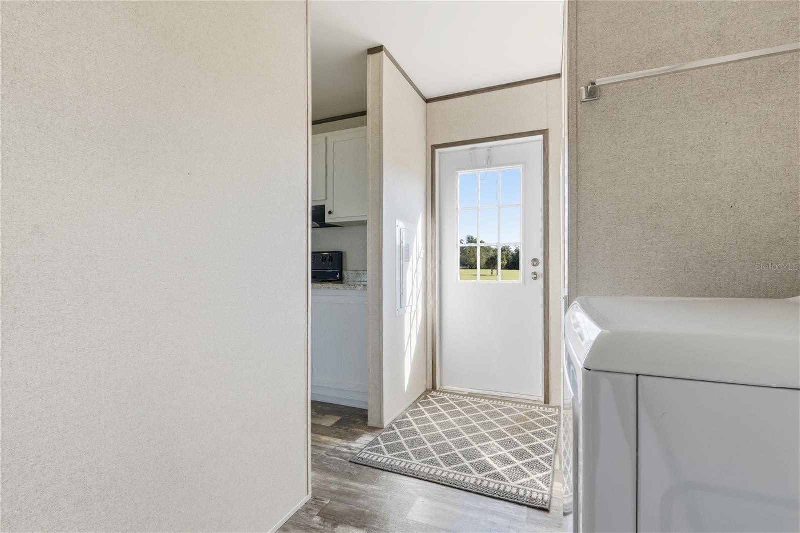 Image 20 of 41 For 9870 62nd Court