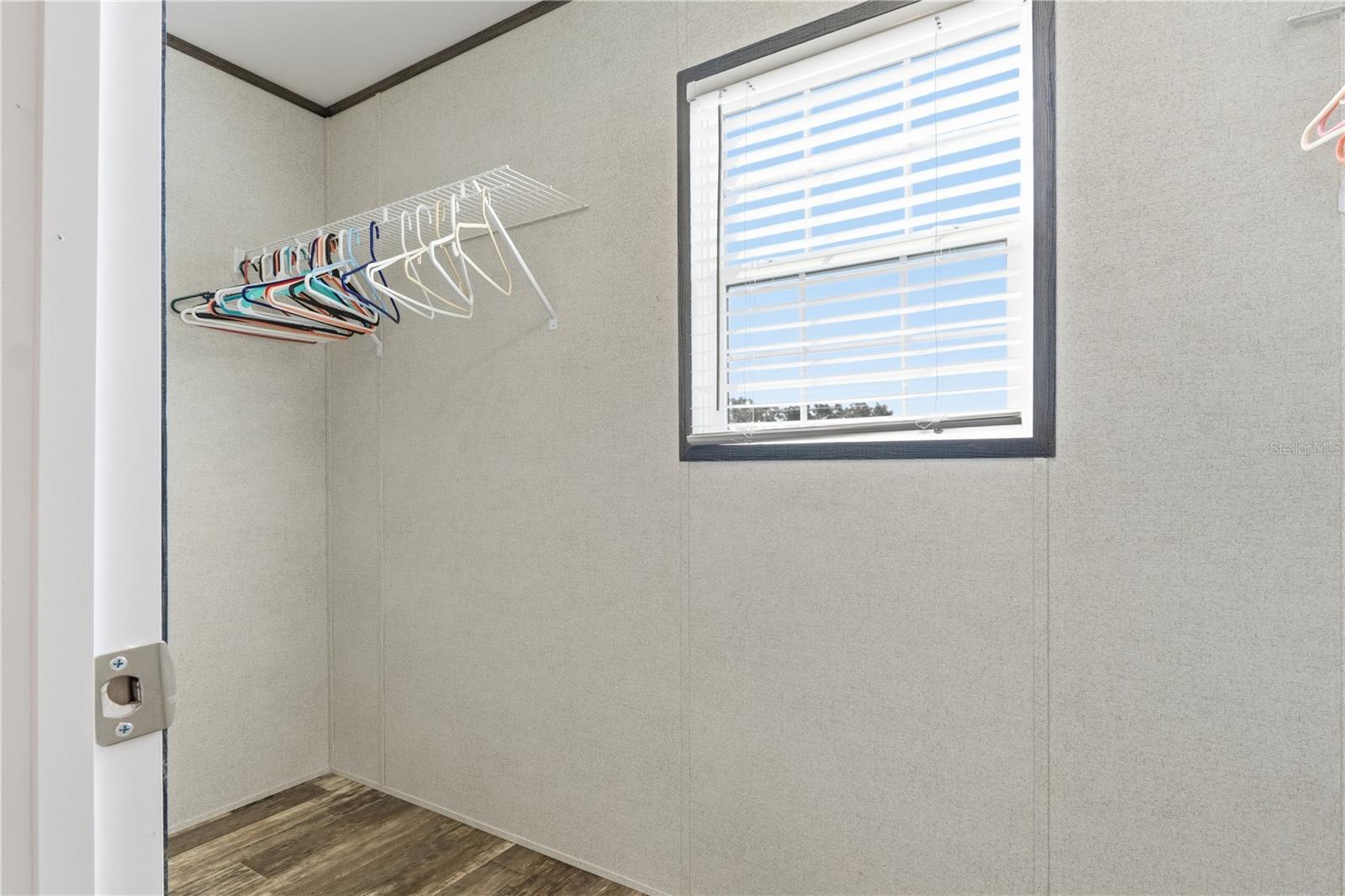 Image 25 of 41 For 9870 62nd Court