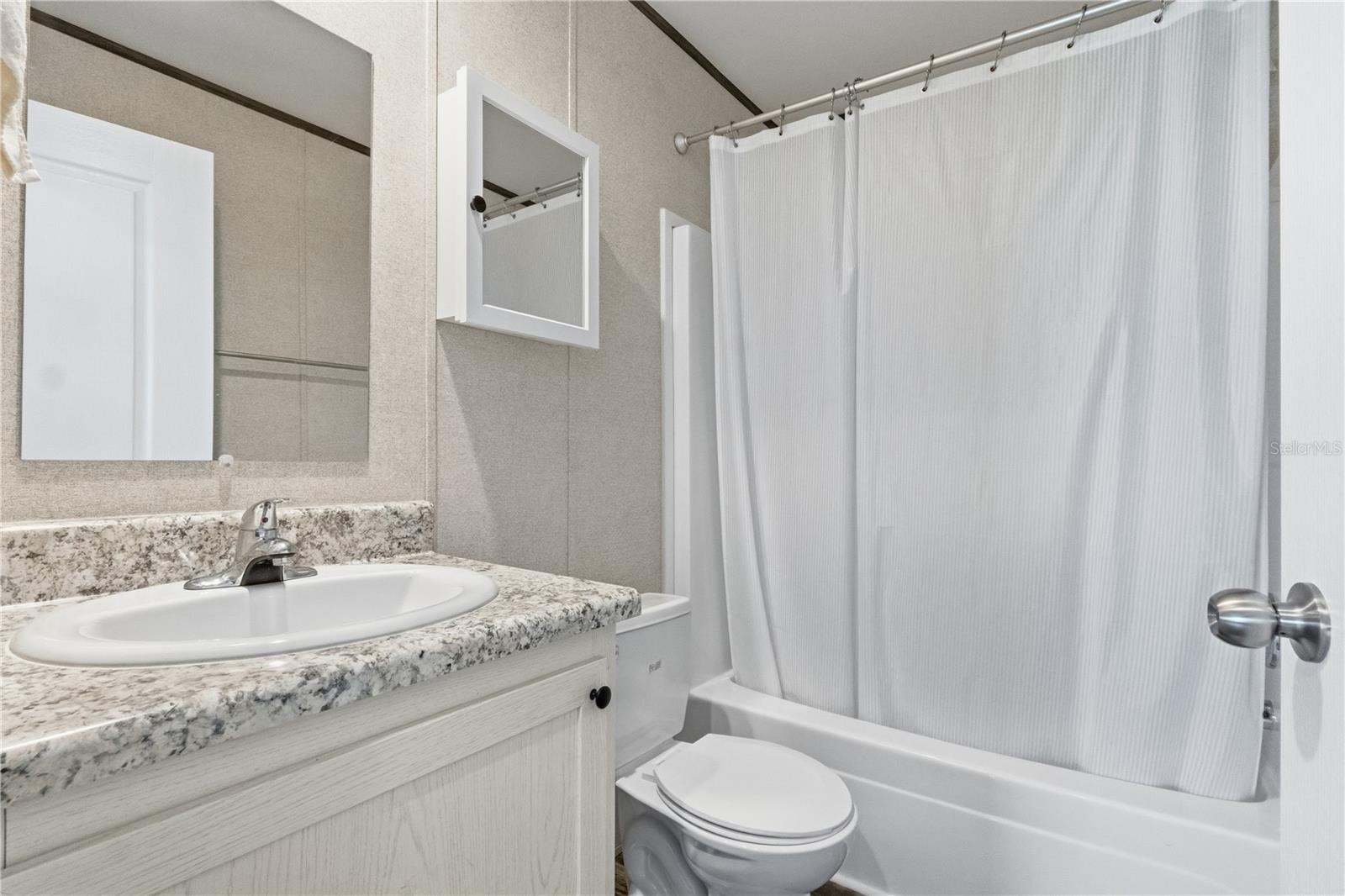 Image 27 of 41 For 9870 62nd Court