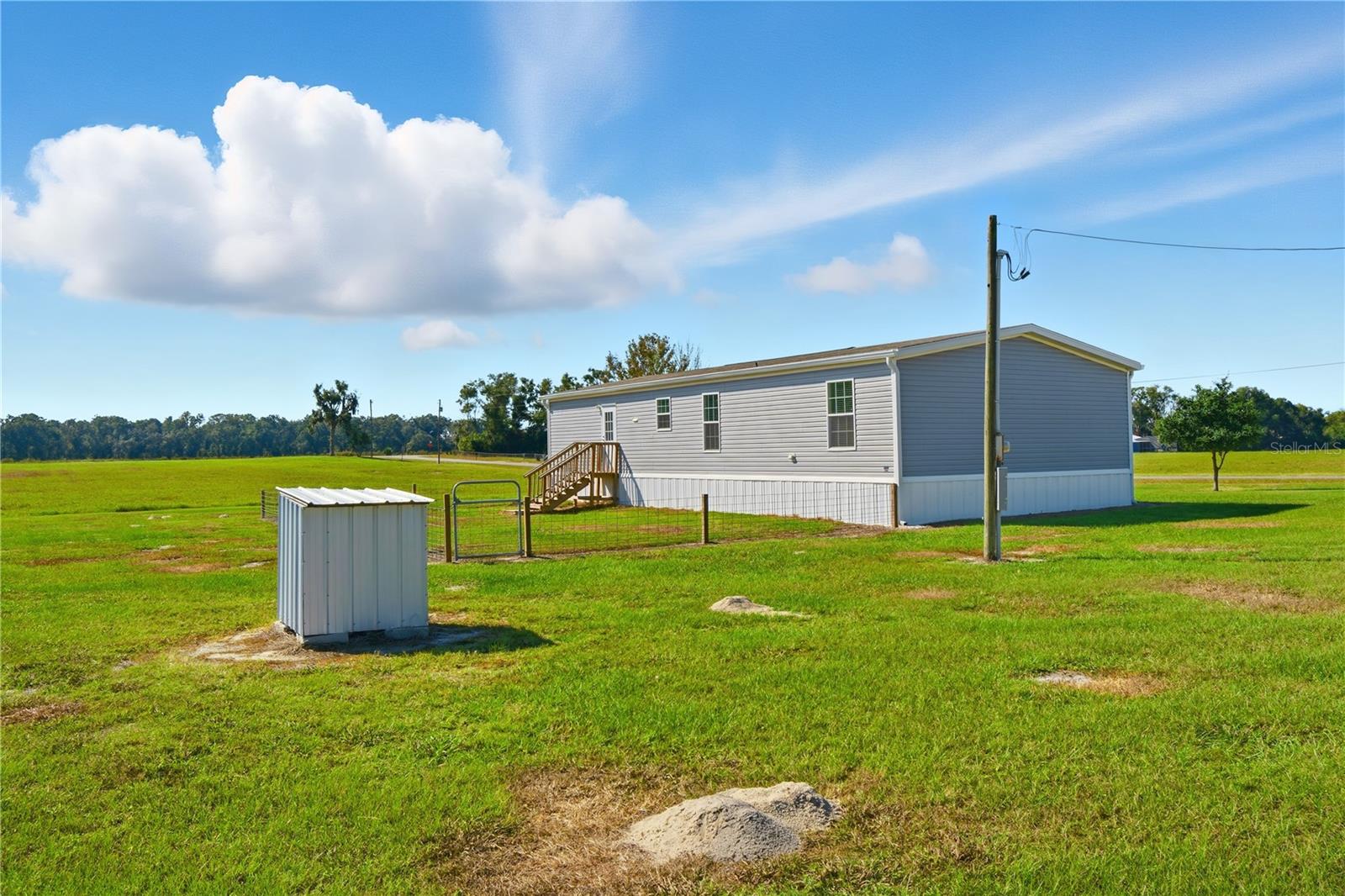 Image 4 of 41 For 9870 62nd Court