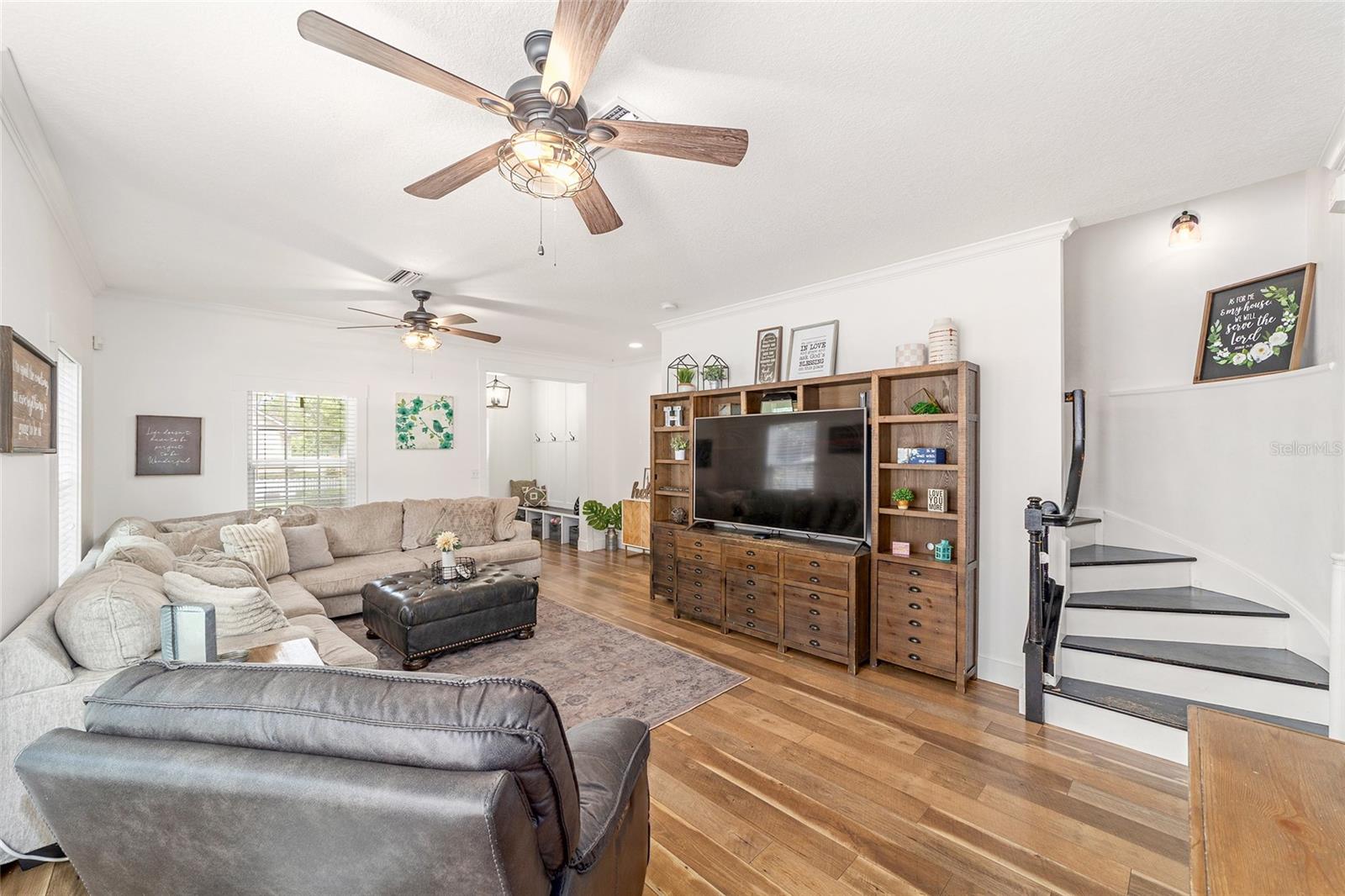 Image 11 of 81 For 12837 1st Place