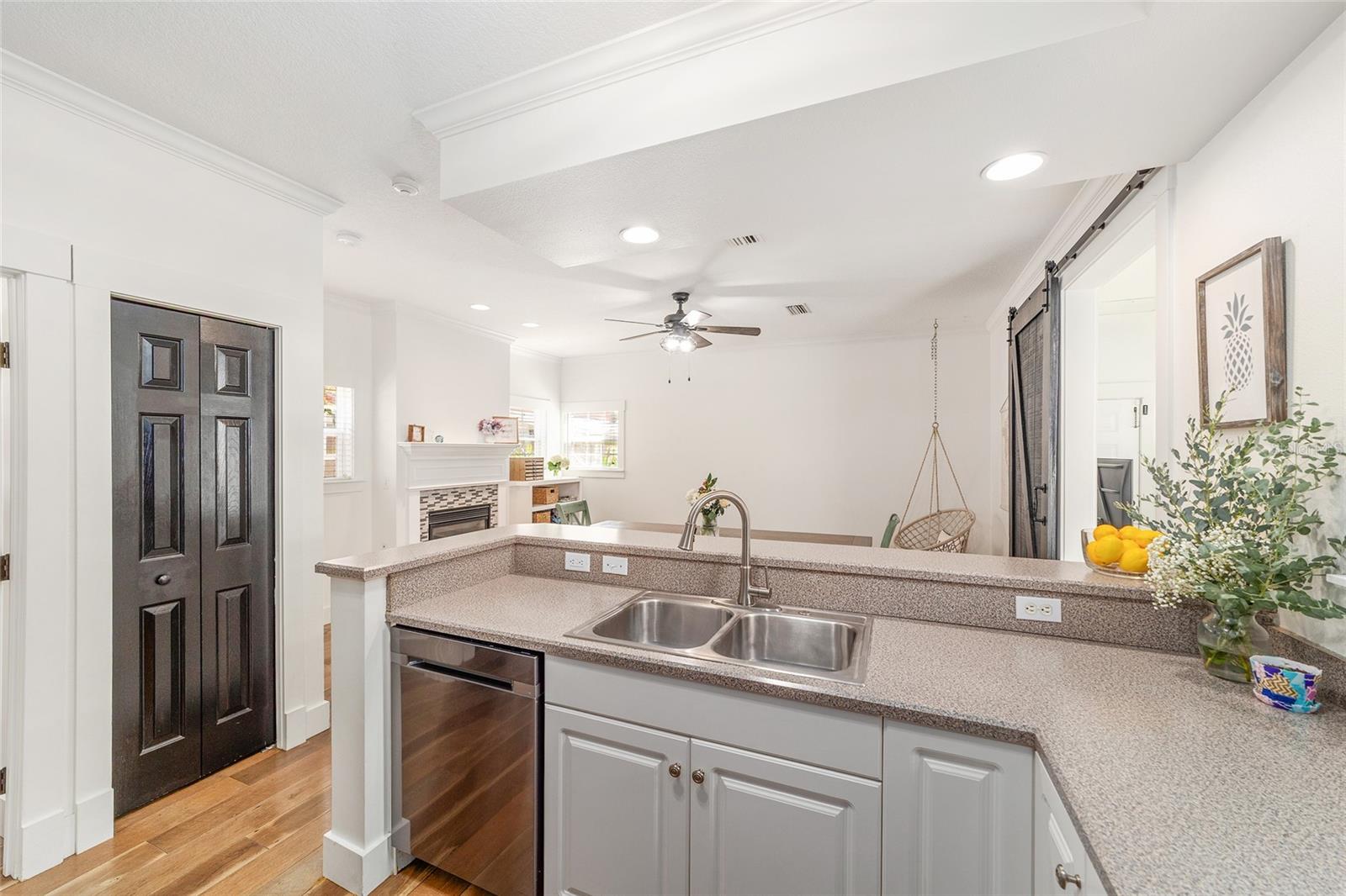 Image 18 of 81 For 12837 1st Place