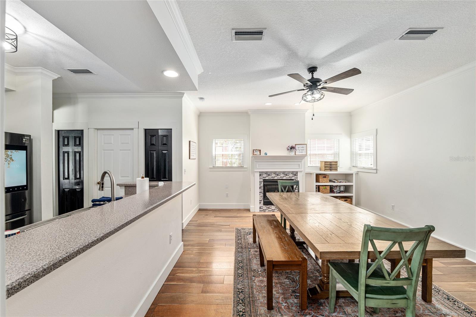 Image 24 of 81 For 12837 1st Place