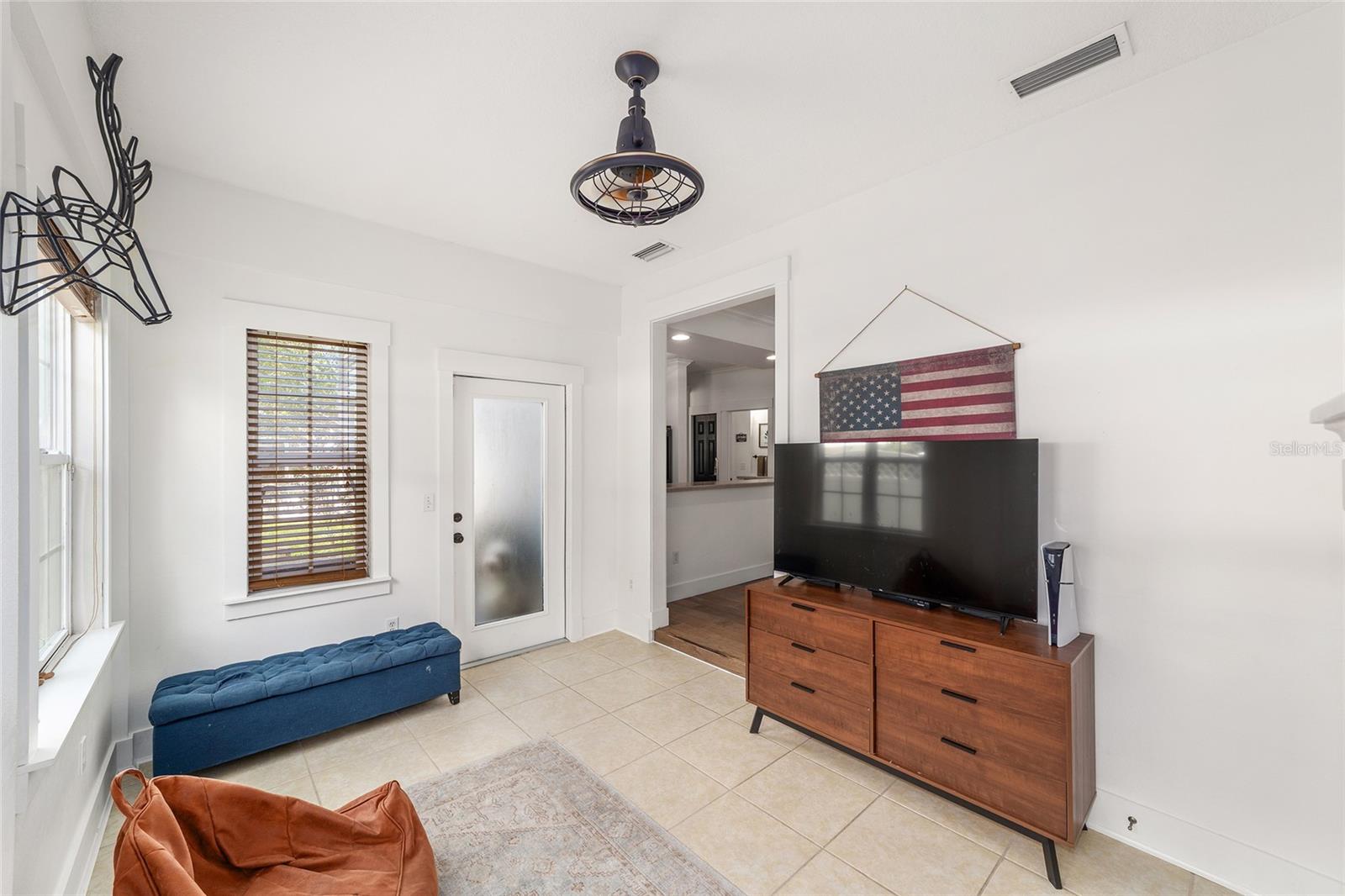 Image 26 of 81 For 12837 1st Place