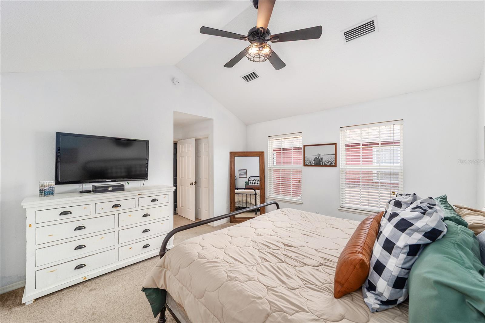 Image 38 of 81 For 12837 1st Place