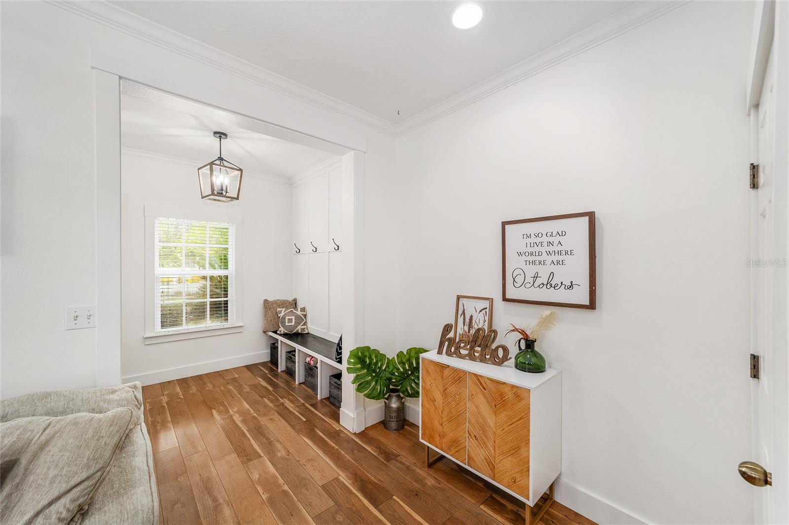 Image 9 of 81 For 12837 1st Place