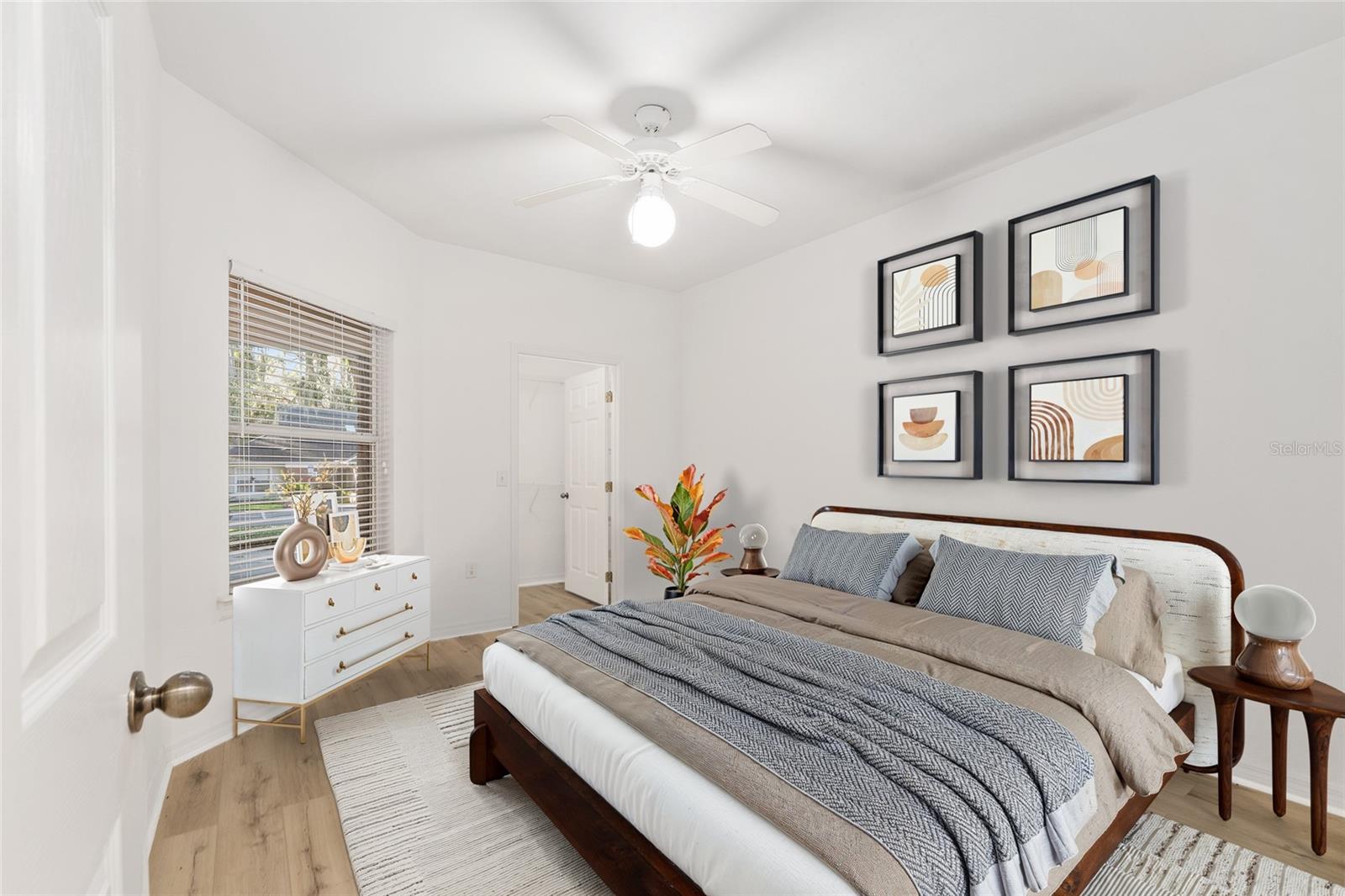 Image 20 of 40 For 13200 Newberry Road V120