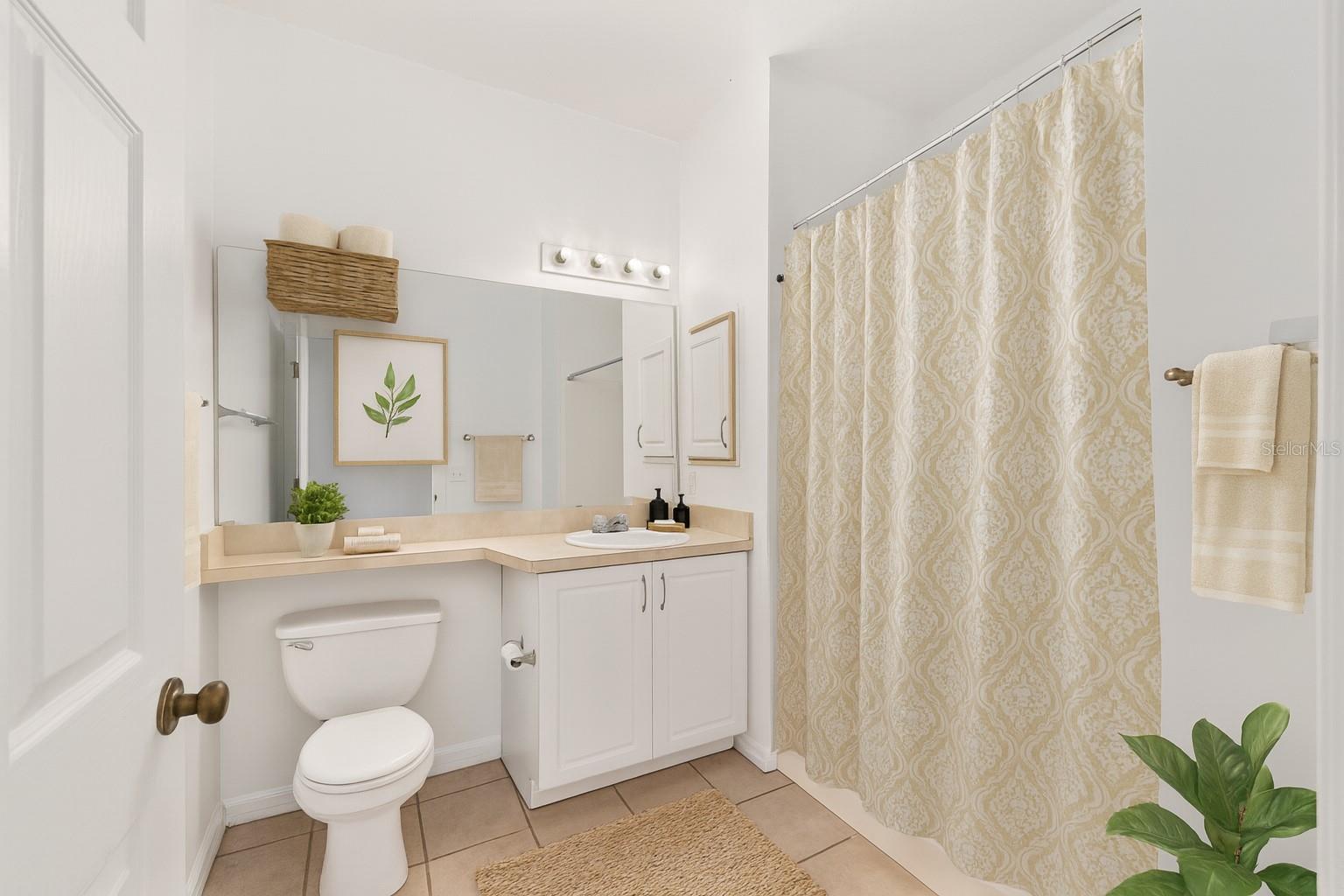 Image 21 of 40 For 13200 Newberry Road V120