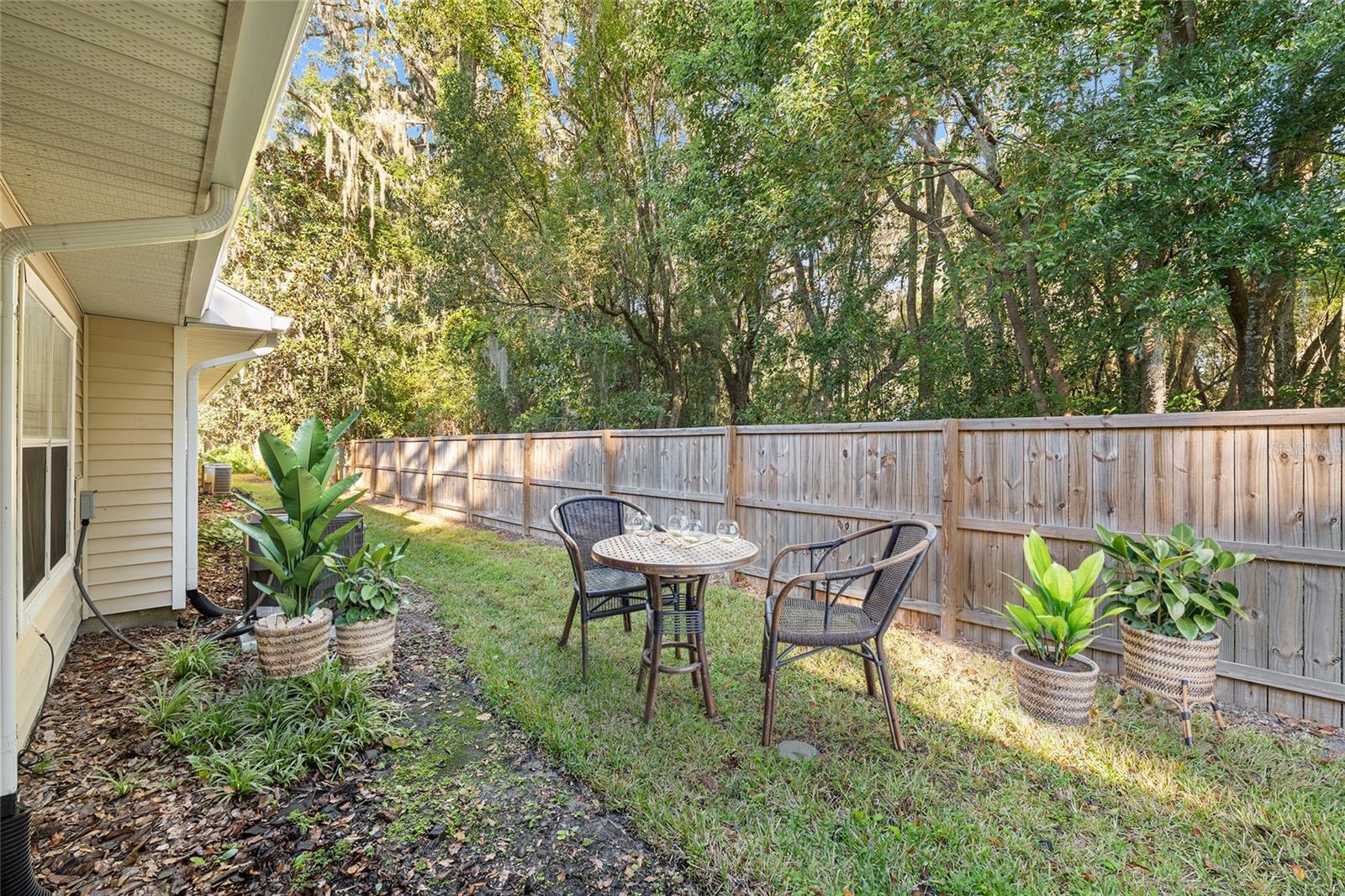 Image 27 of 40 For 13200 Newberry Road V120