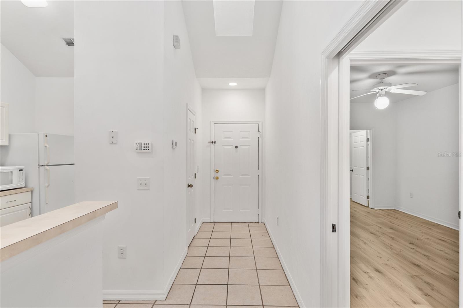 Image 7 of 40 For 13200 Newberry Road V120