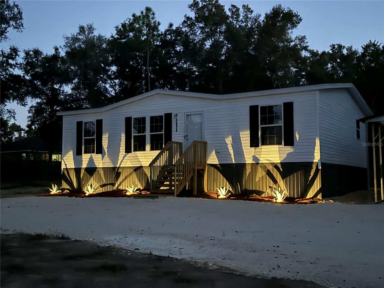 Image 14 of 15 For 10970 109th Street